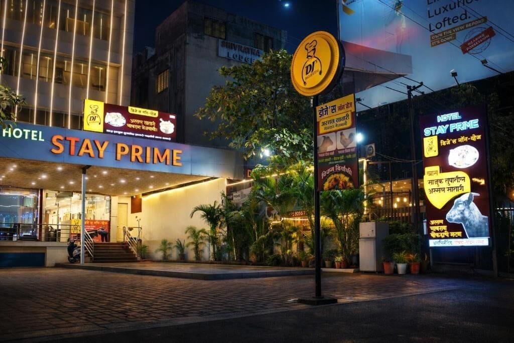 Varios Hotel Stay Prime