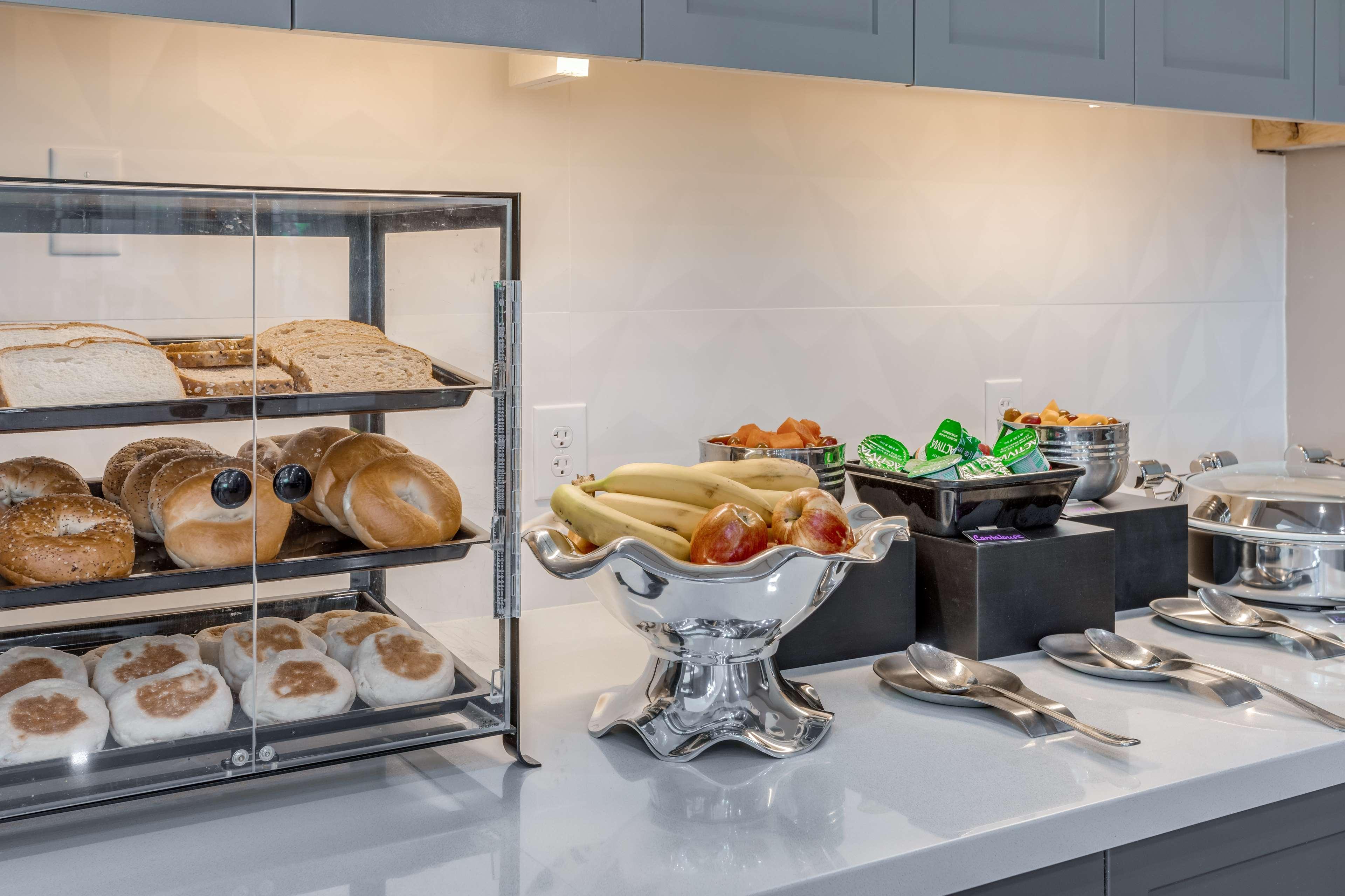Restaurant Hilton Garden Inn Cincinnati/Sharonville