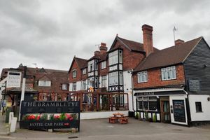 Alojamiento - Brambletye Hotel