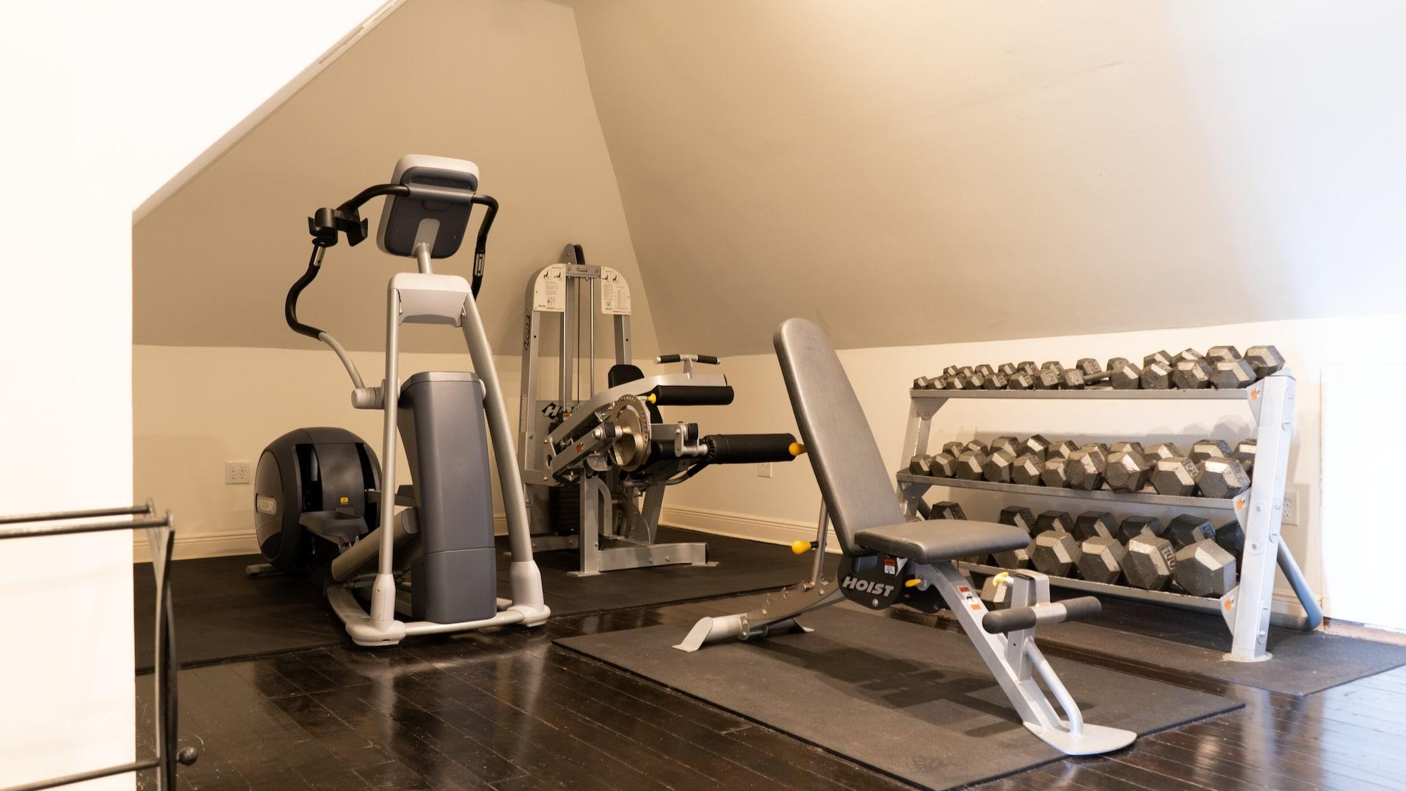 Gimnasio Melrose Mansion