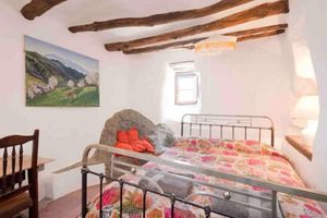Alquiler Vacacional - Casa Almelara. Historic Rural House with Heated Pool, Hammam, 9 bedrooms & Views