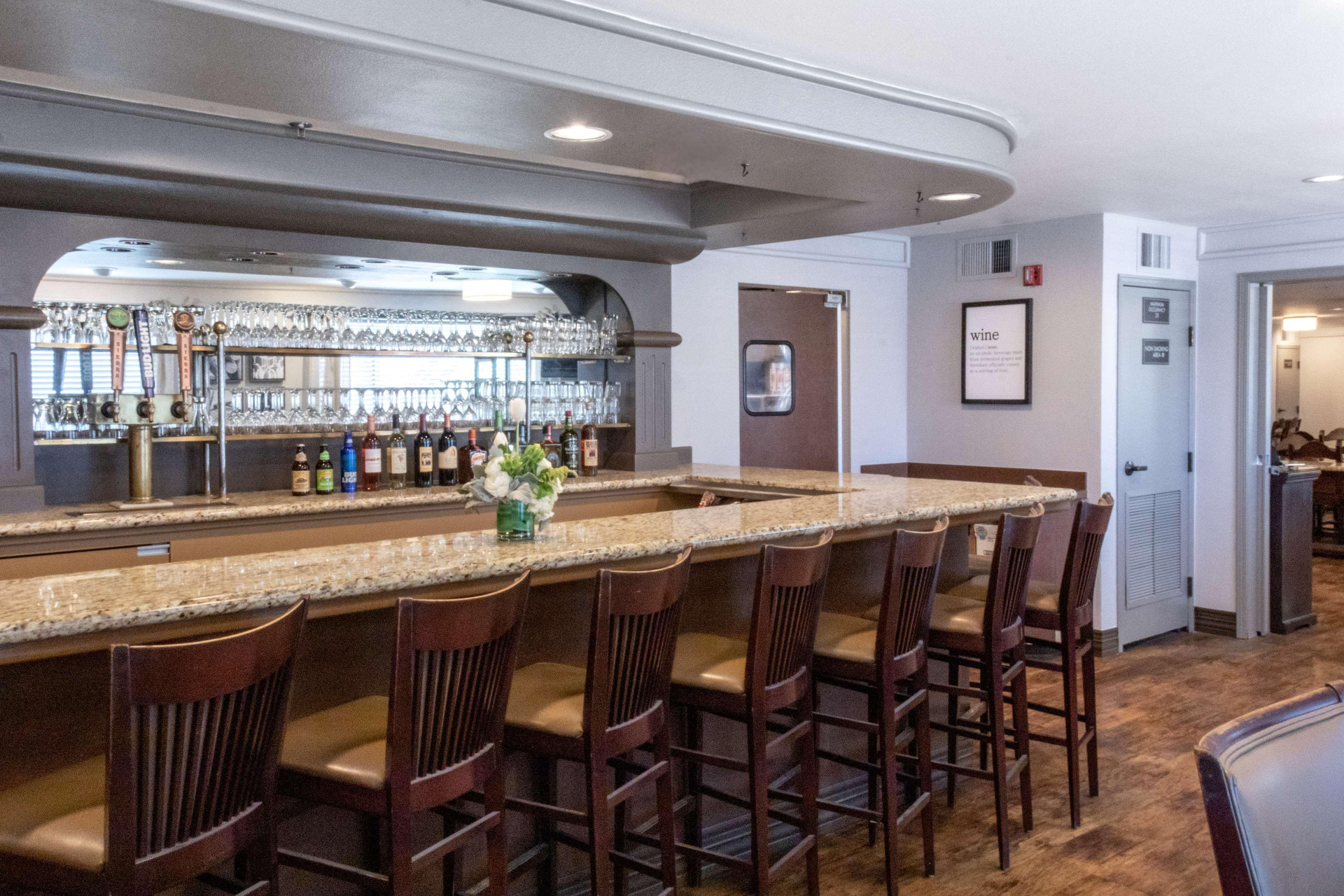 Bar/Salón Oxford Suites Chico