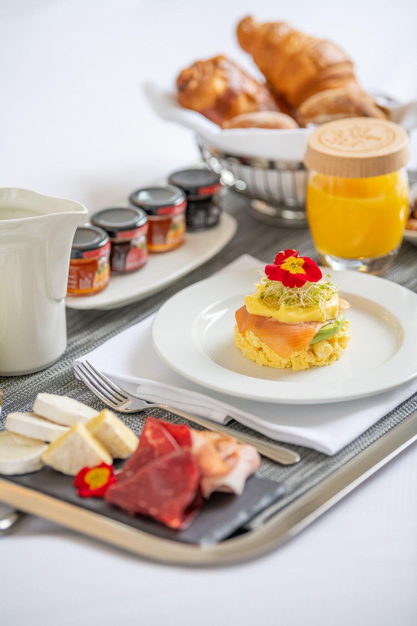 Restaurant Swiss Luxury Apartments Geneva