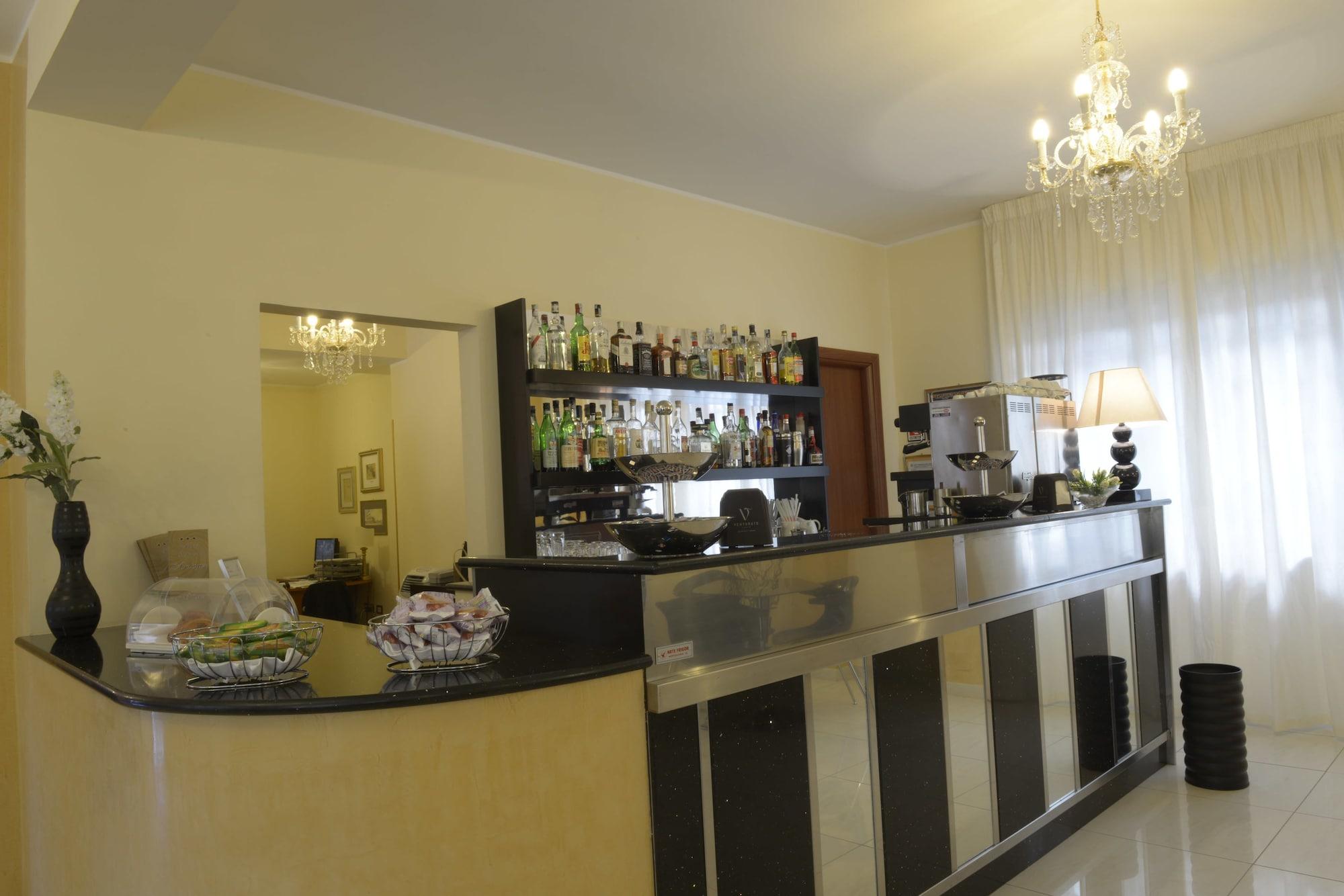 Bar/Salón Hotel Antagos