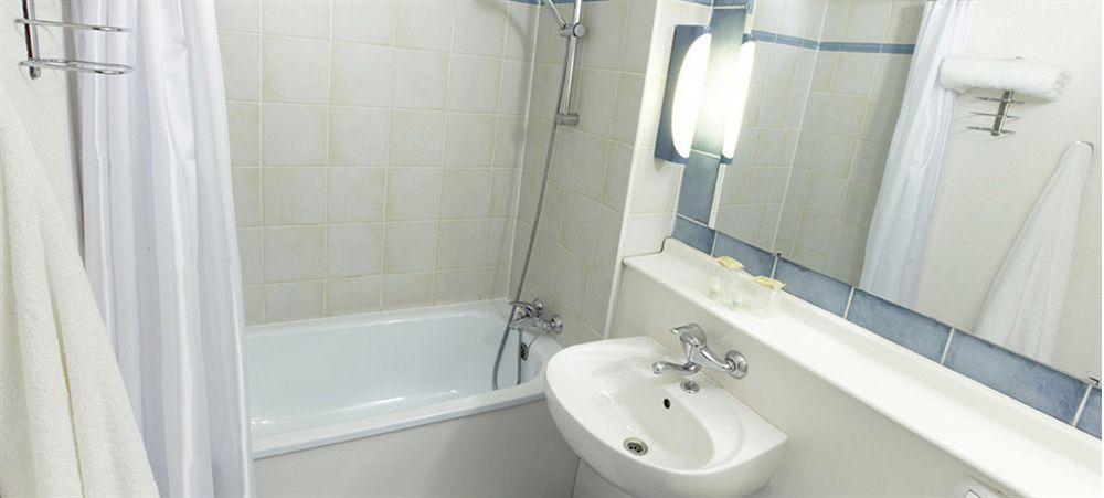 Equipamiento de Habitación Campanile Villeneuve sur Lot - Pujols