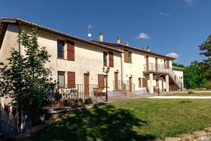 Alquiler Temporario - Attractive Apartment in Sassoferrato With Garden