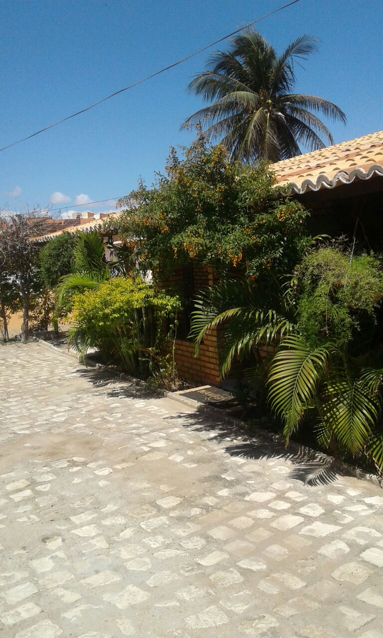 Vista Exterior Pousada Chalés de Tibau