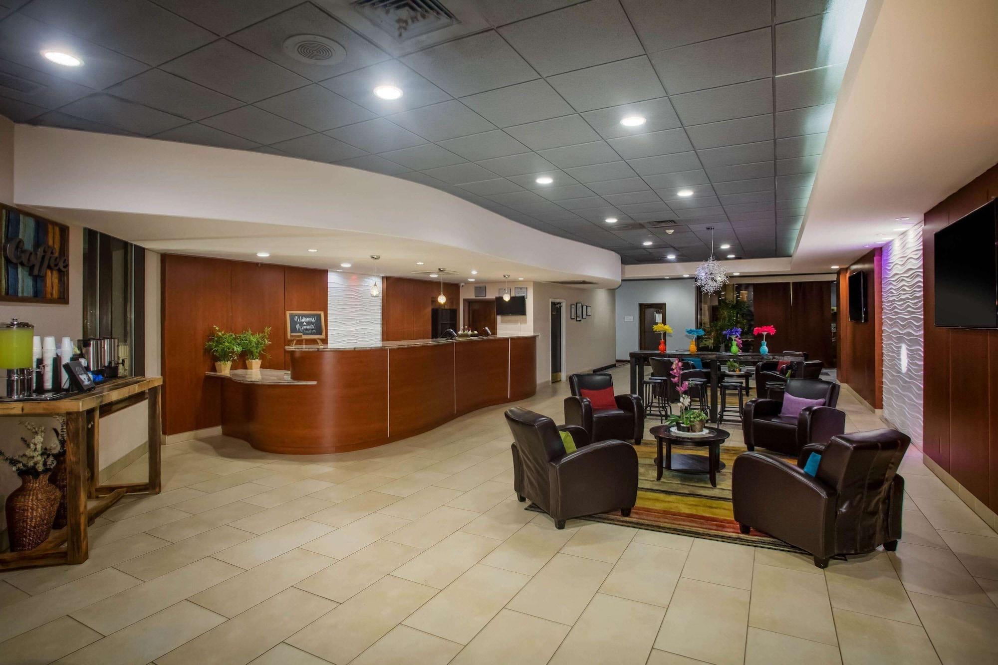 Vista Lobby Ramada by Wyndham Statesville