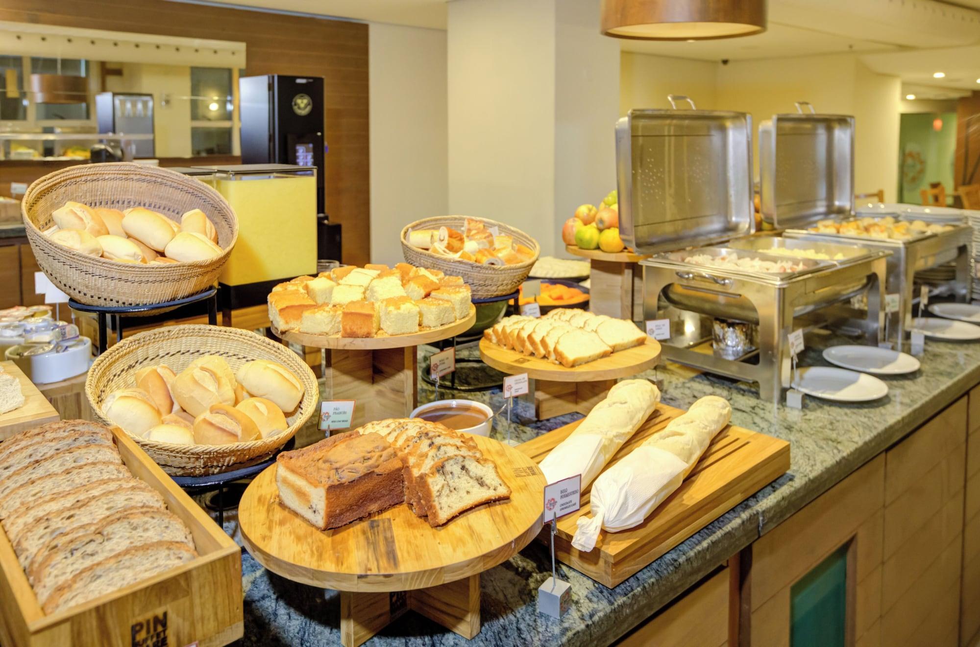 Restaurant Comfort Suites Alphaville