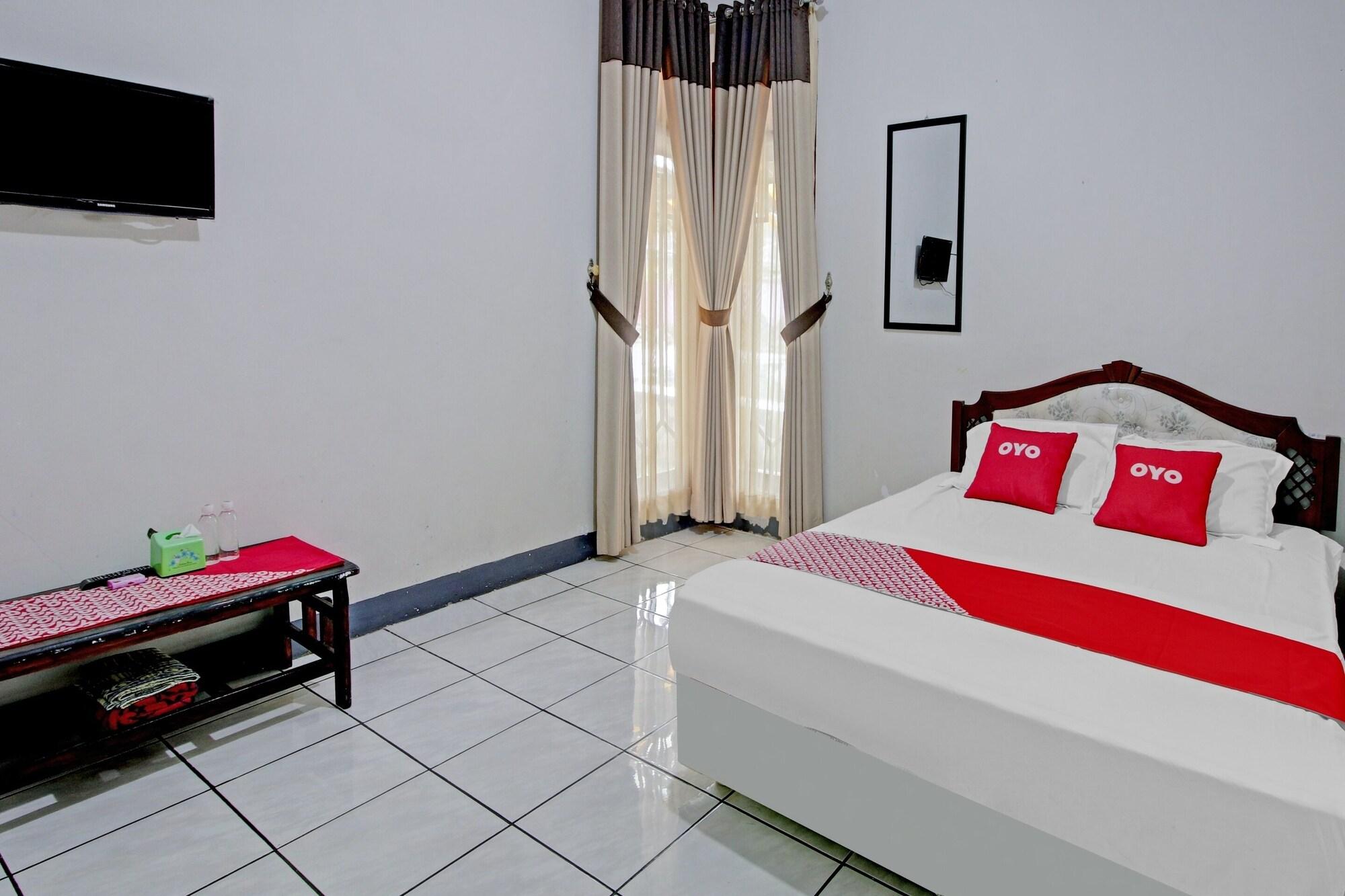 Habitación OYO 90543 An-nur Guest House Syariah