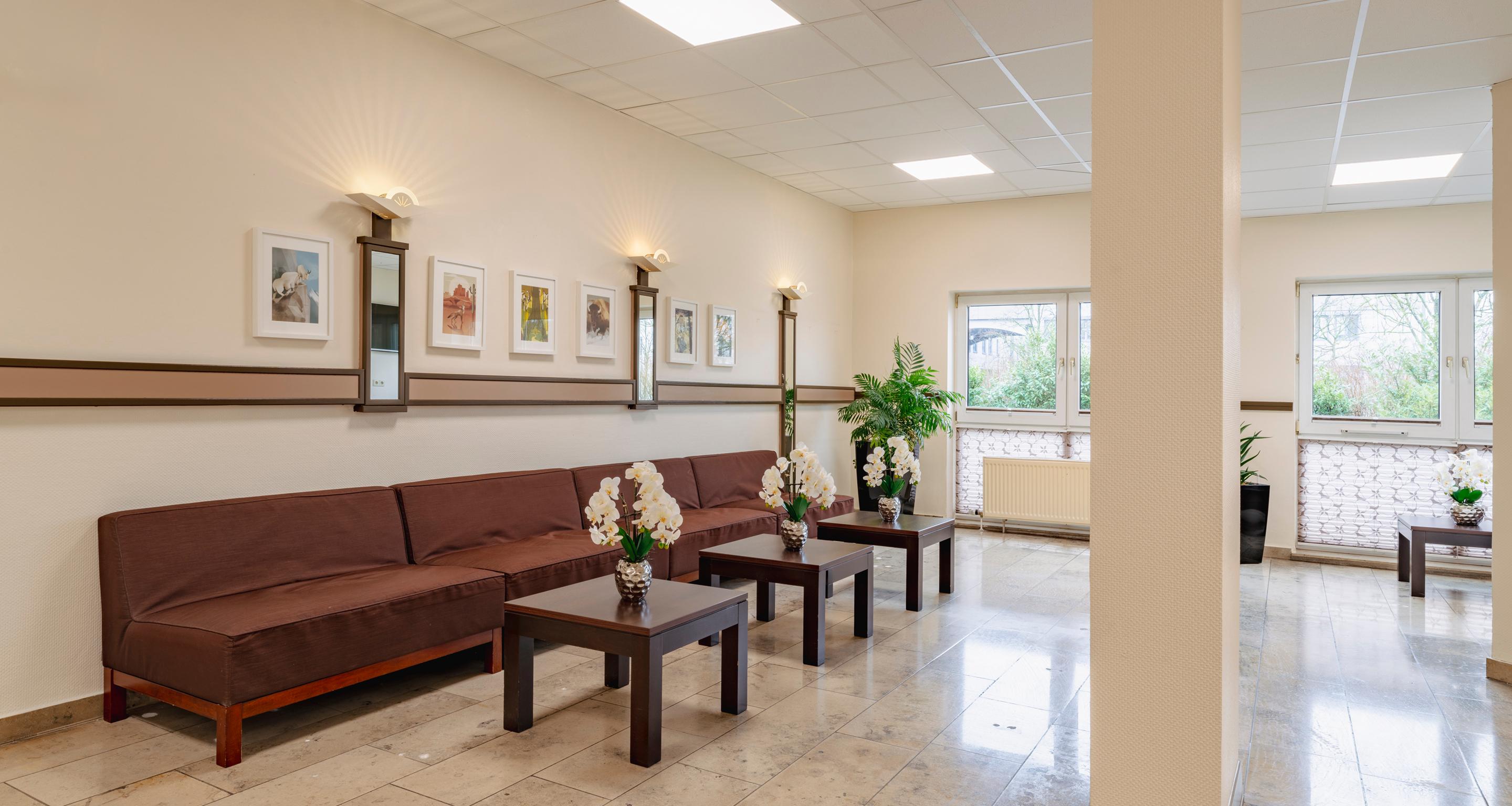 Vista Lobby PLAZA INN Karlsruhe Nord