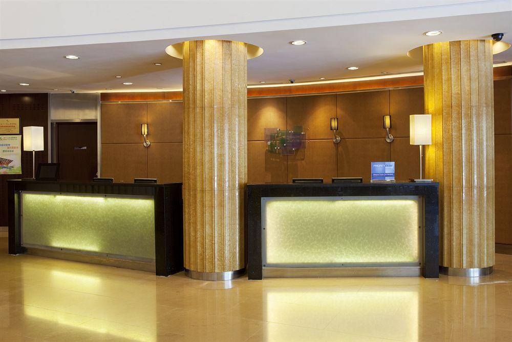 Vista do lobby Holiday Inn Express Shanghai Putuo