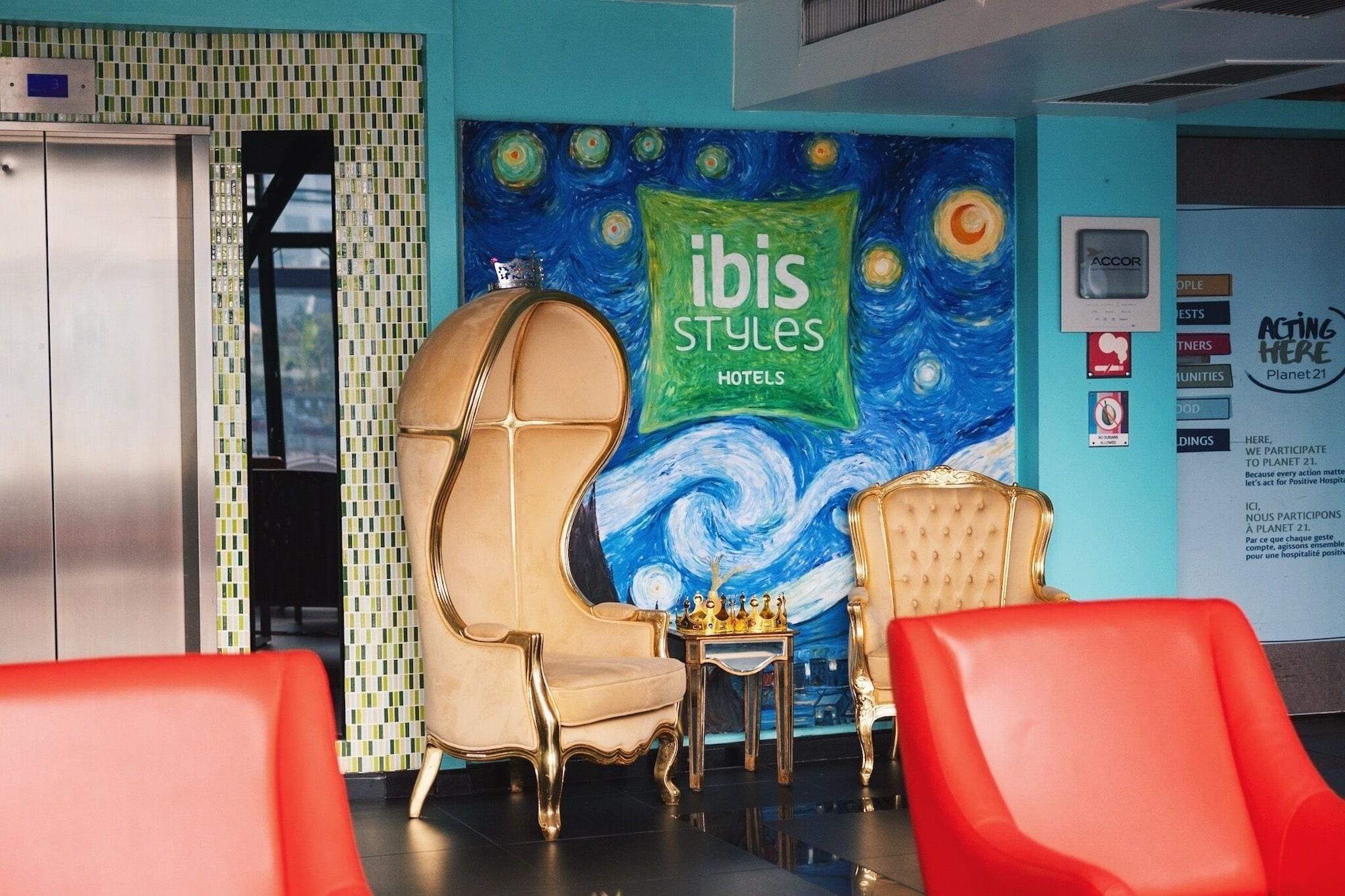 Vista Lobby ibis Styles Chiang Mai