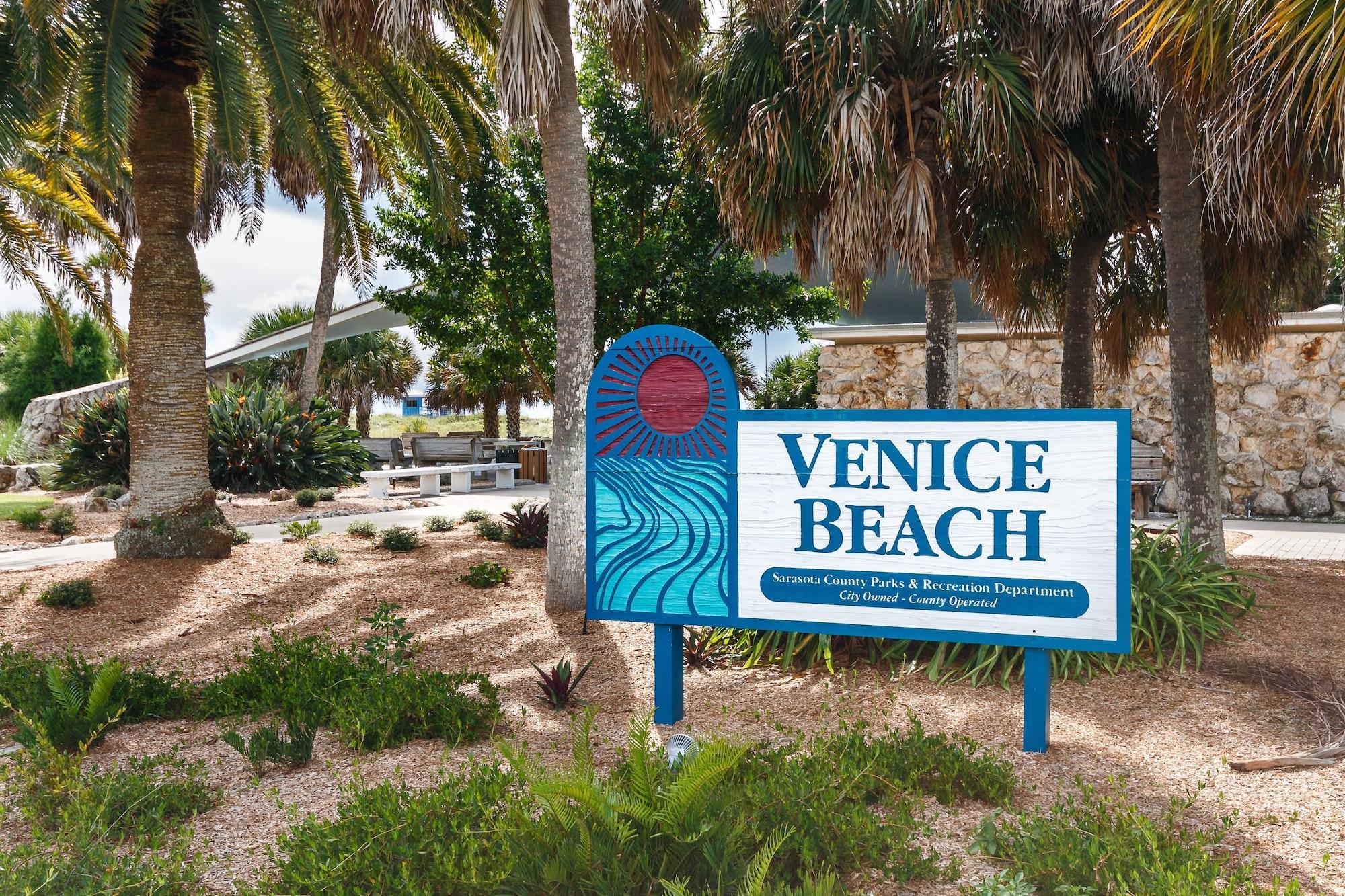 Vista Exterior Inn at the Beach