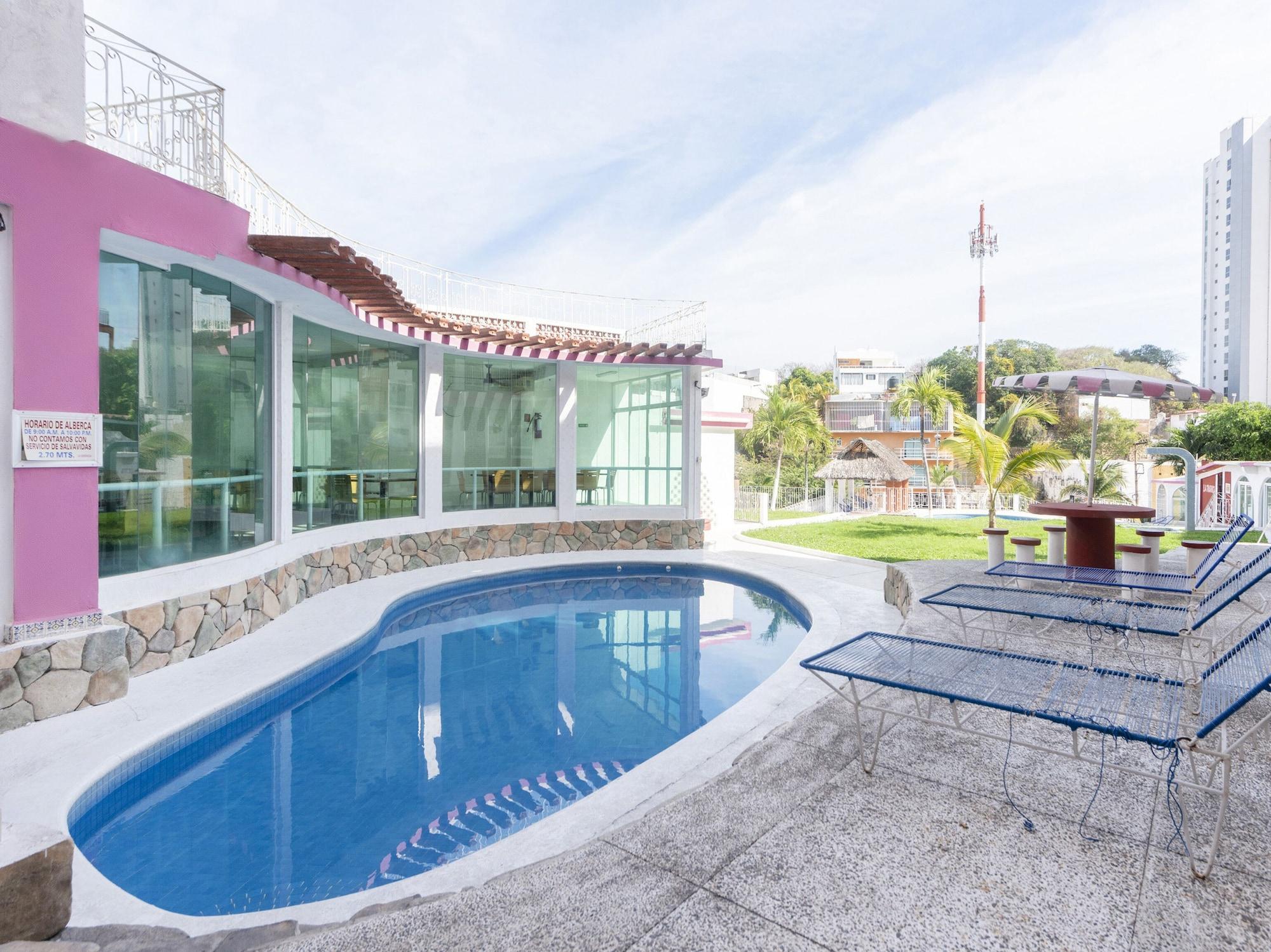 Vista Piscina Capital O Hotel El Mejicano, Acapulco
