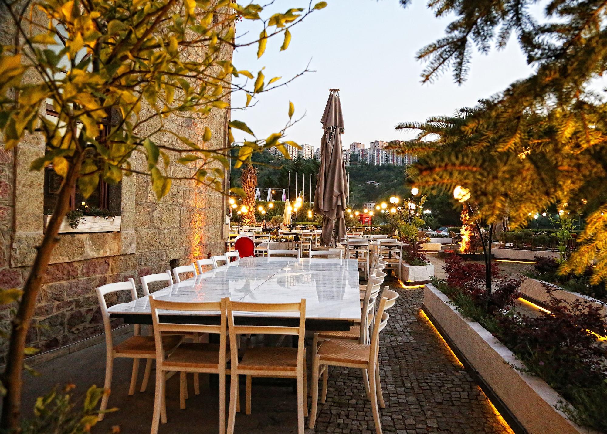 Vista Exterior Cephanelik Butik Hotel