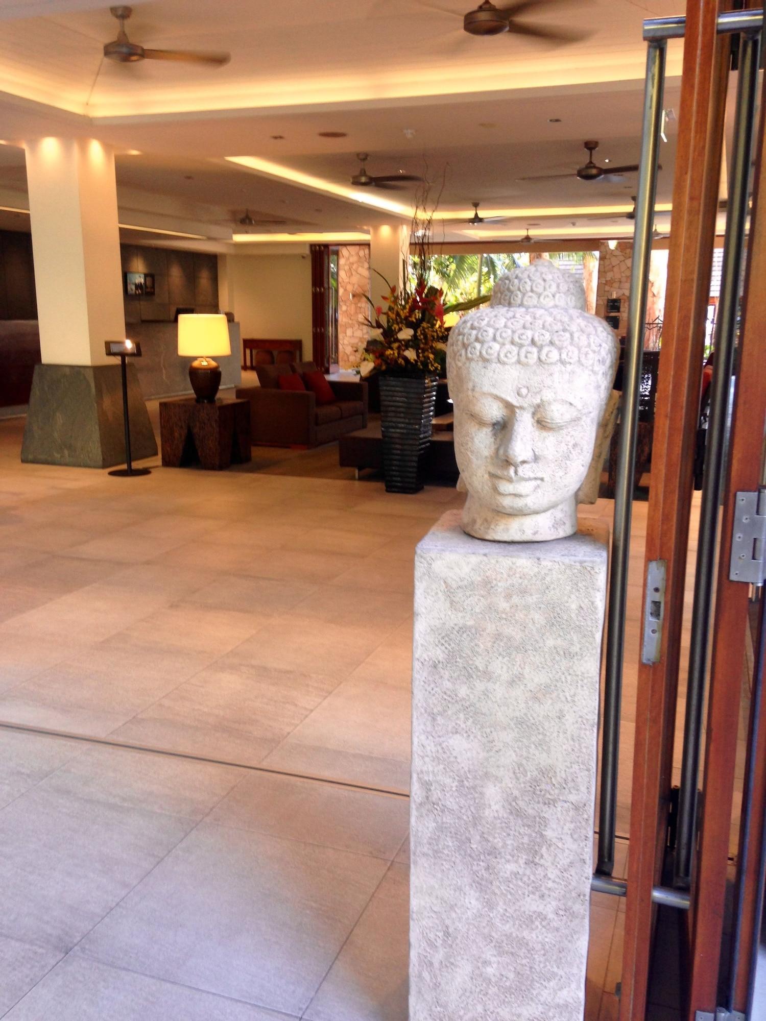 Vista Lobby Elysium Triton by the Sea