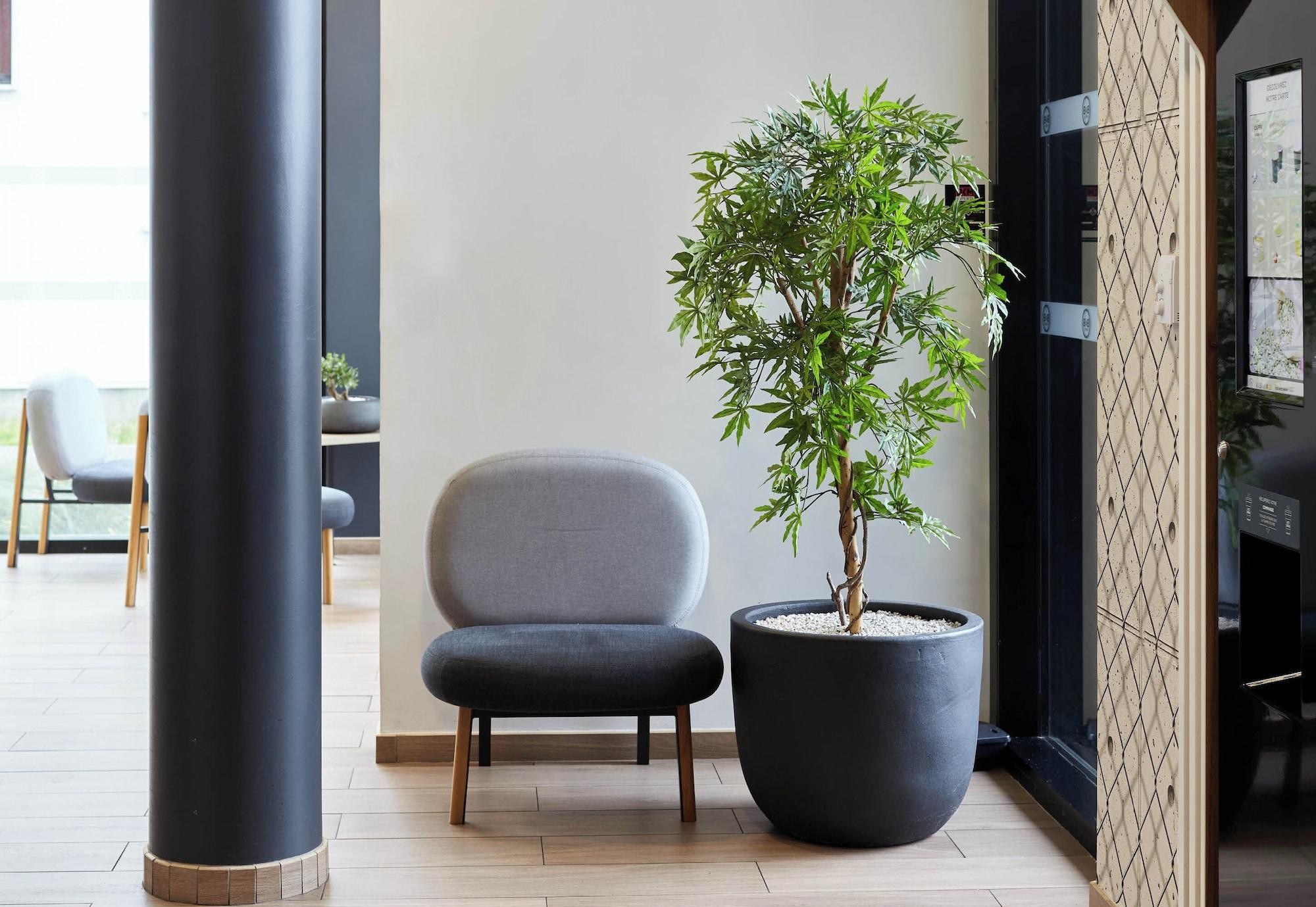 Vista Lobby B&B HOTEL CERGY Saint-Christophe