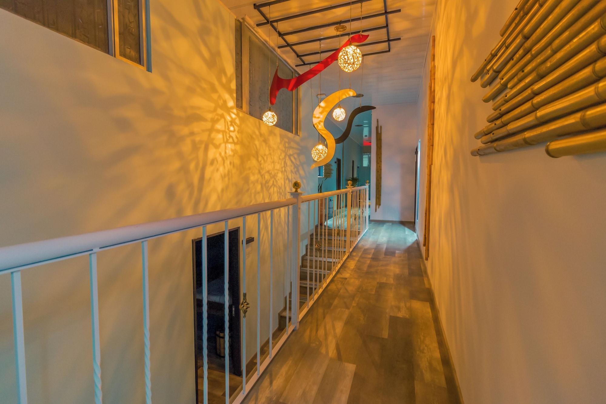 Vista Lobby Hotel Zensual