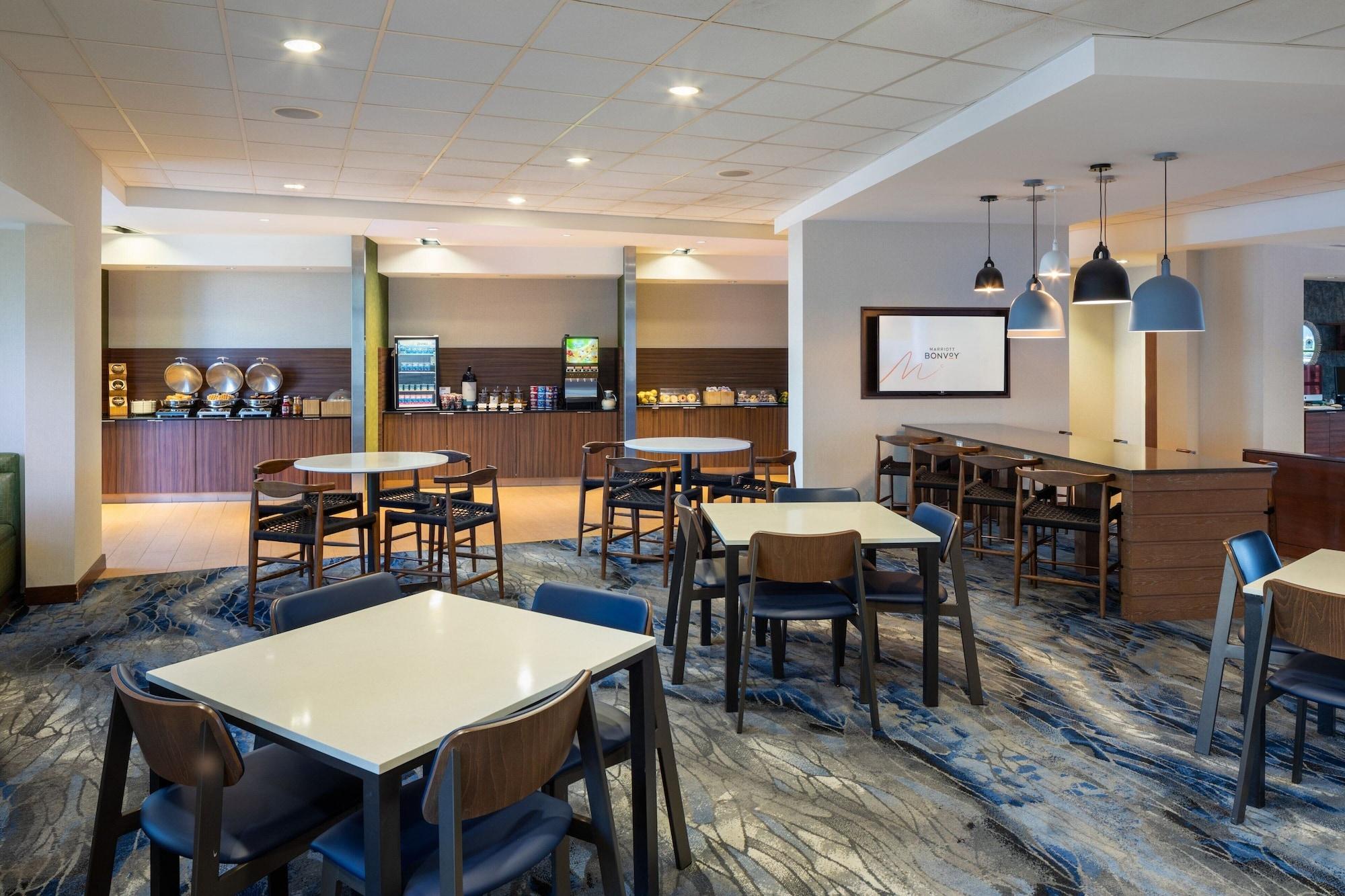 Restaurant Fairfield Inn & Suites by Marriott Columbus Airport