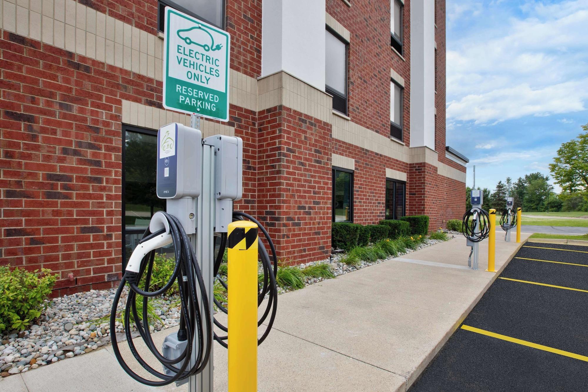 Vista Exterior Hampton Inn Detroit/Utica-Shelby Township