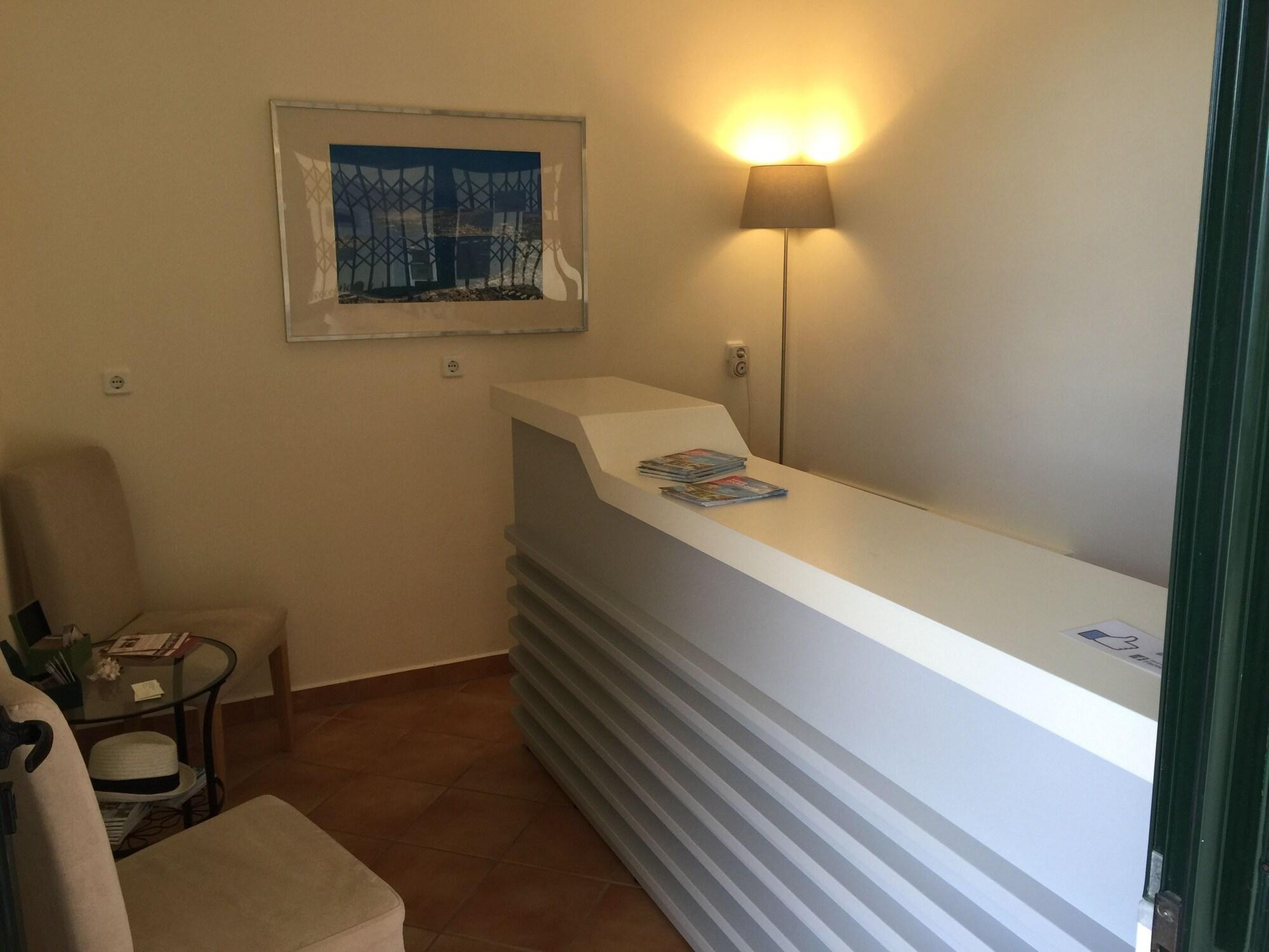 Vista Lobby Long View Resort & Spa Rooms & Apartments