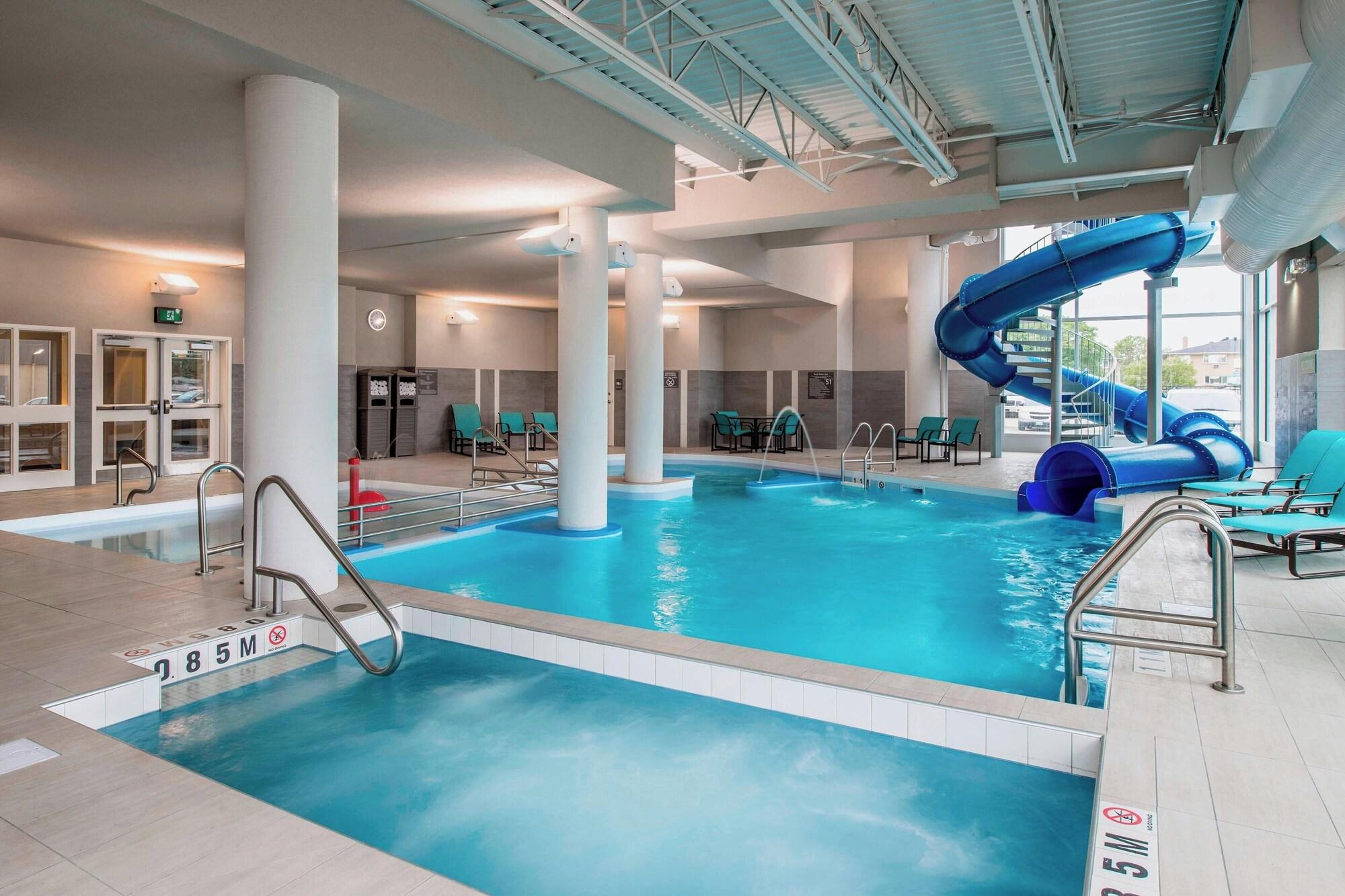 Vista Piscina Residence Inn by Marriott Regina