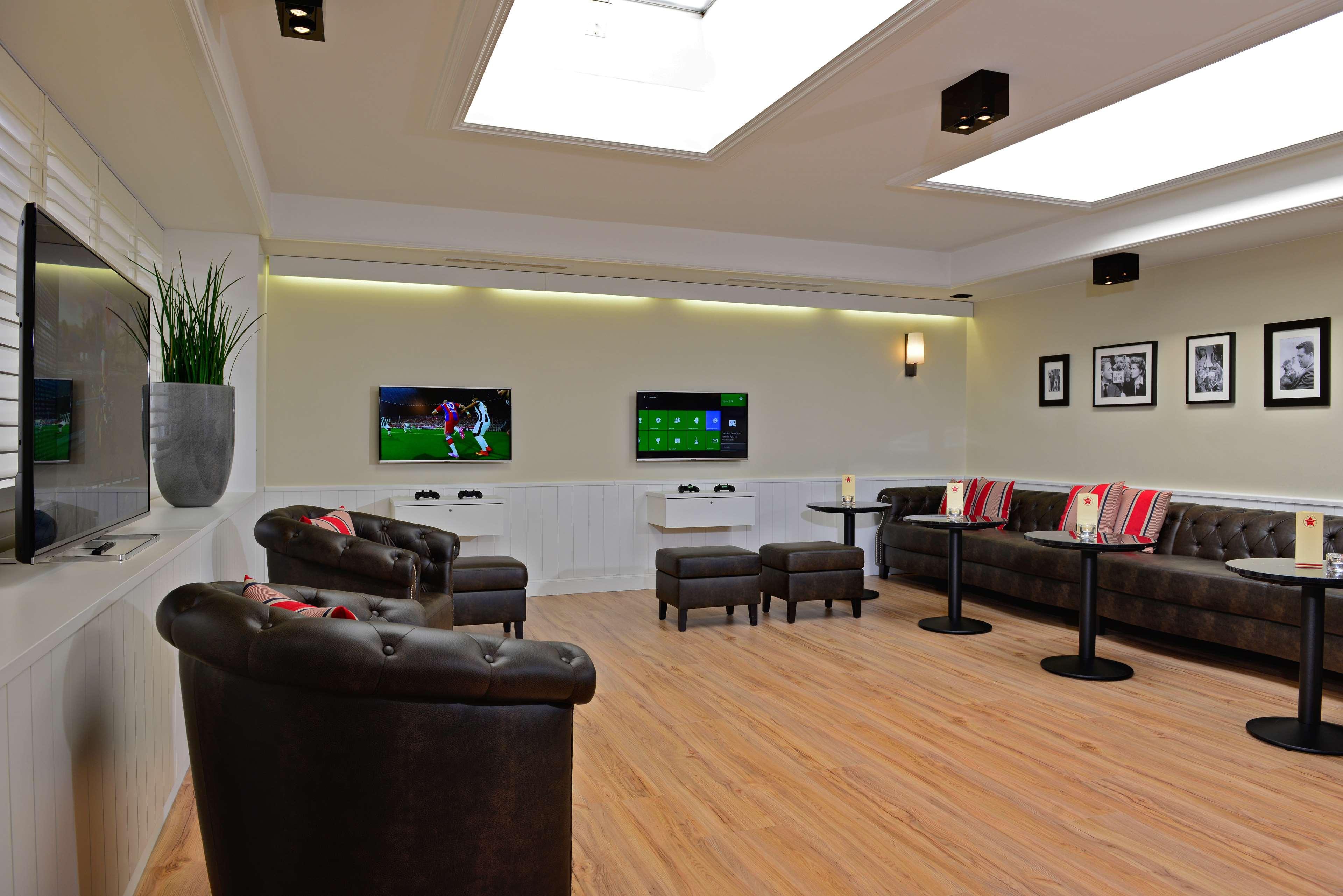 Bar/Salón Best Western Premier Parkhotel Kronsberg