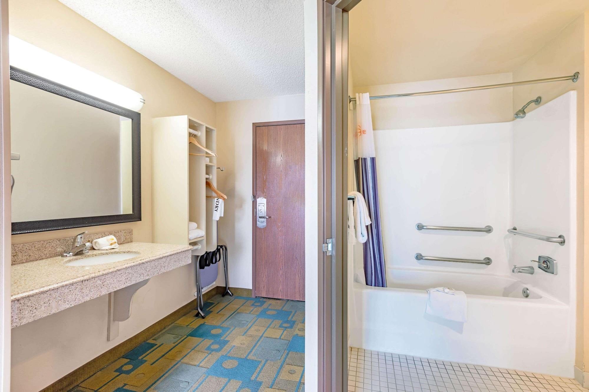 Equipamiento de Habitación La Quinta Inn & Suites by Wyndham El Paso East