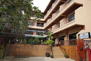 Alojamiento - Seven Seas Hotel