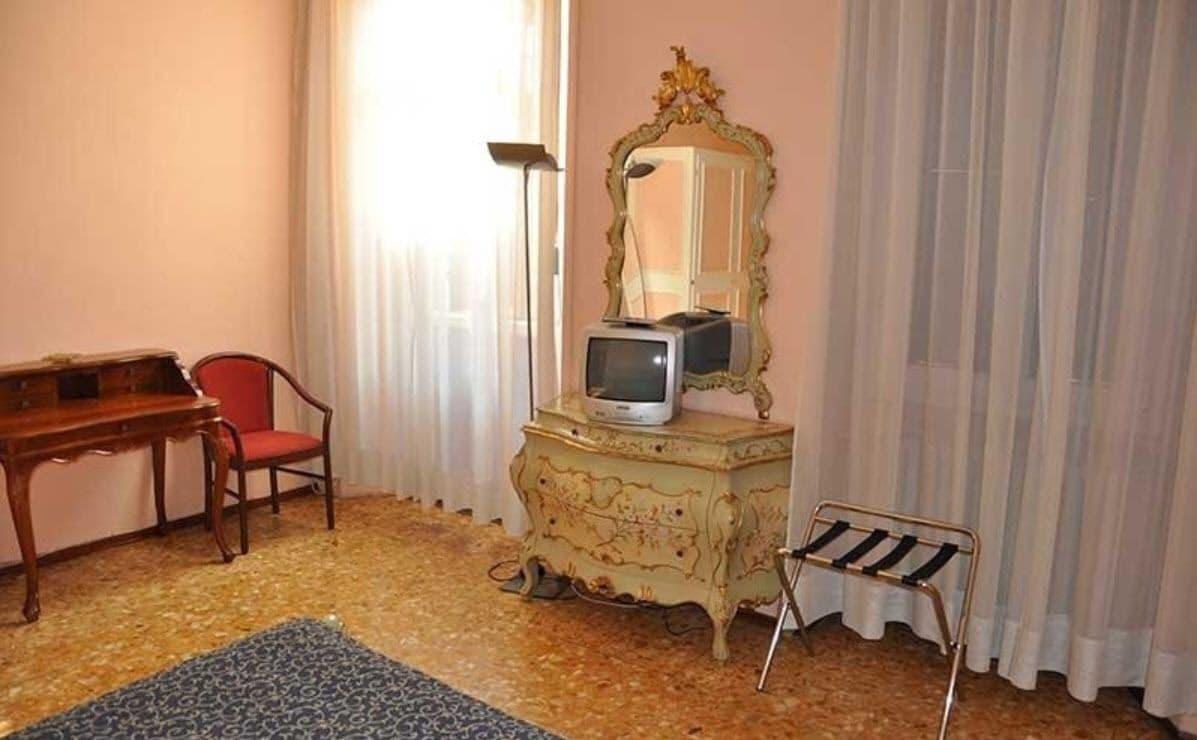 Set de Habitación Albergo Parmigiano