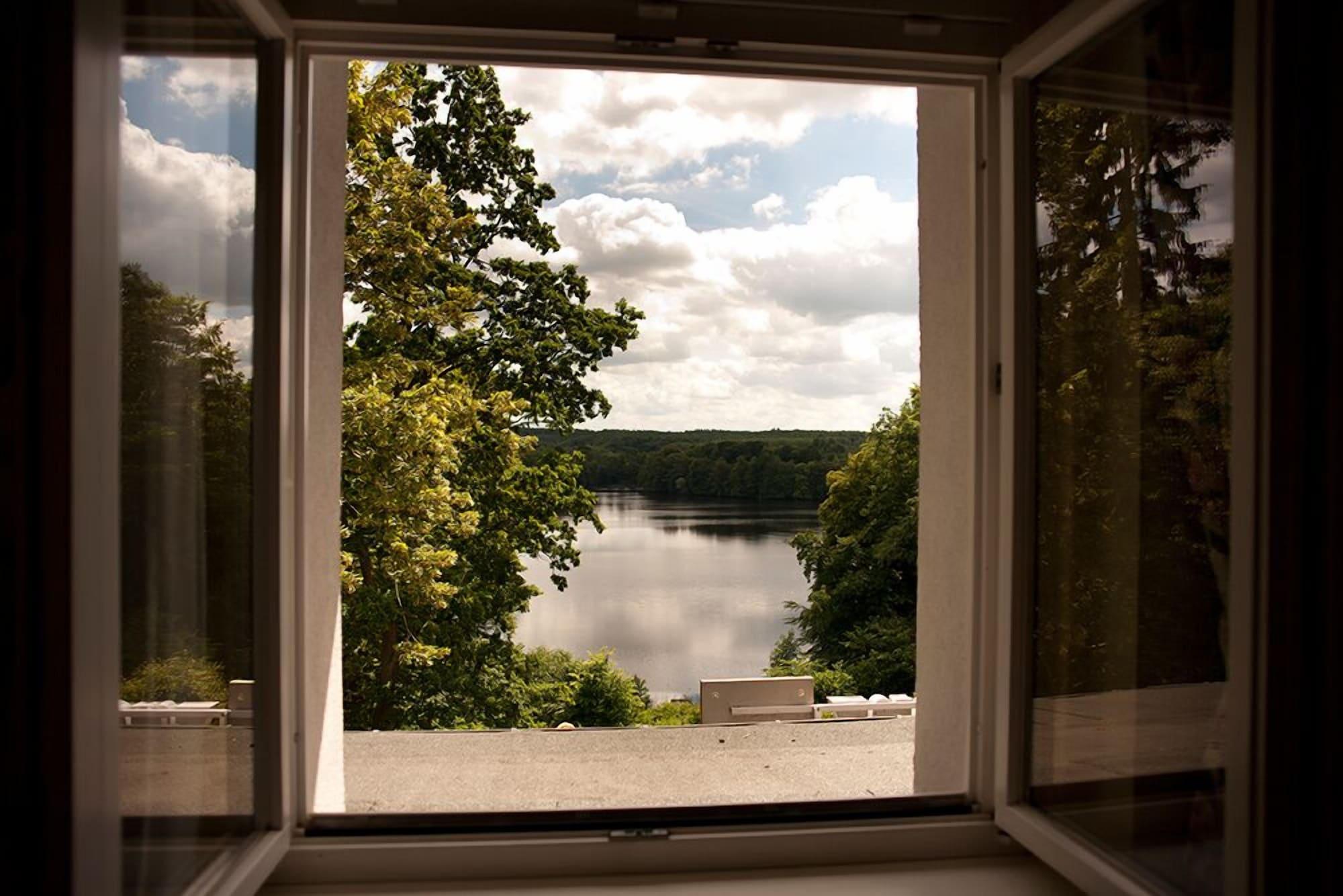 Equipamiento de Habitación Haus am See