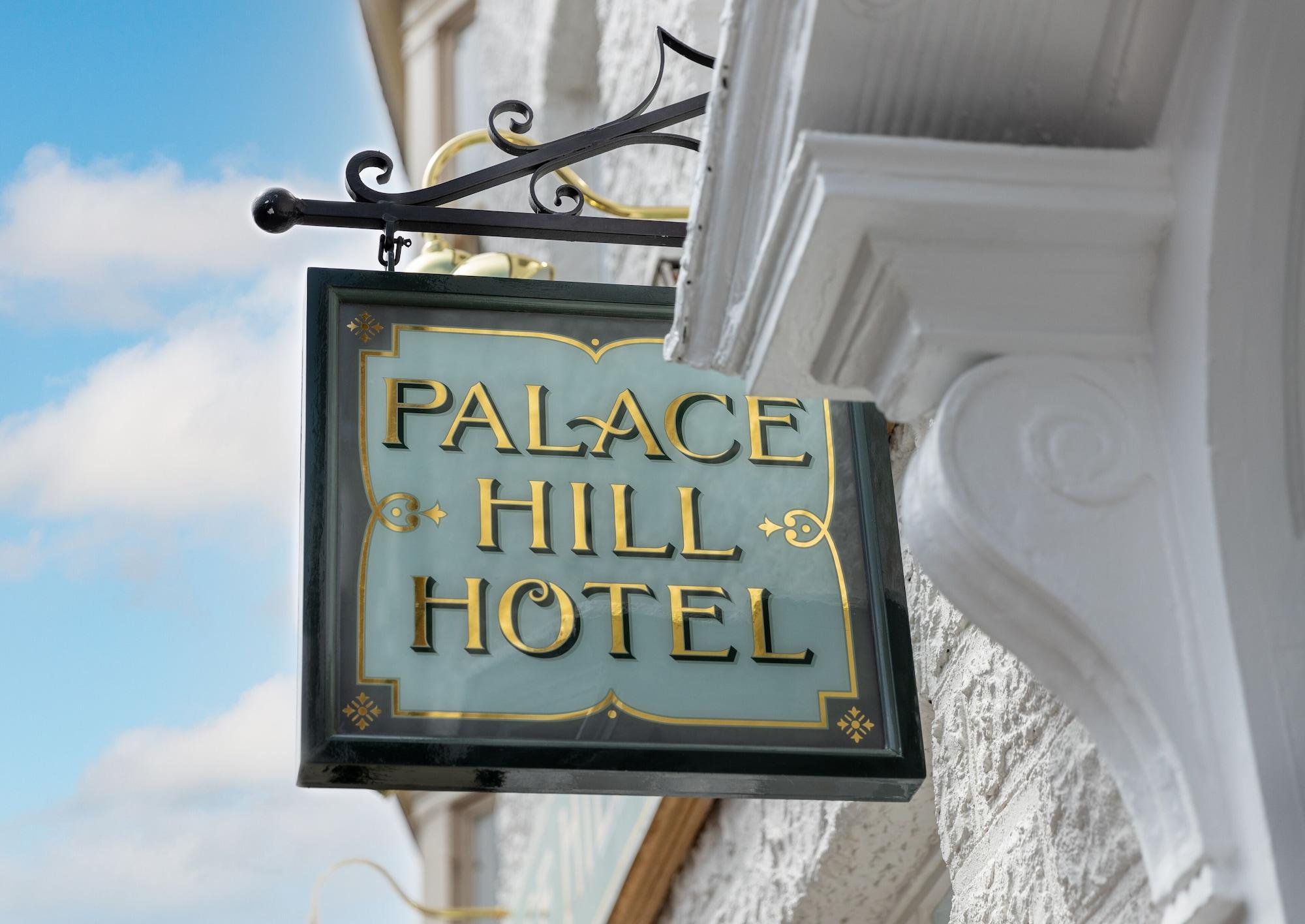 Vista Exterior The Palace Hill Hotel