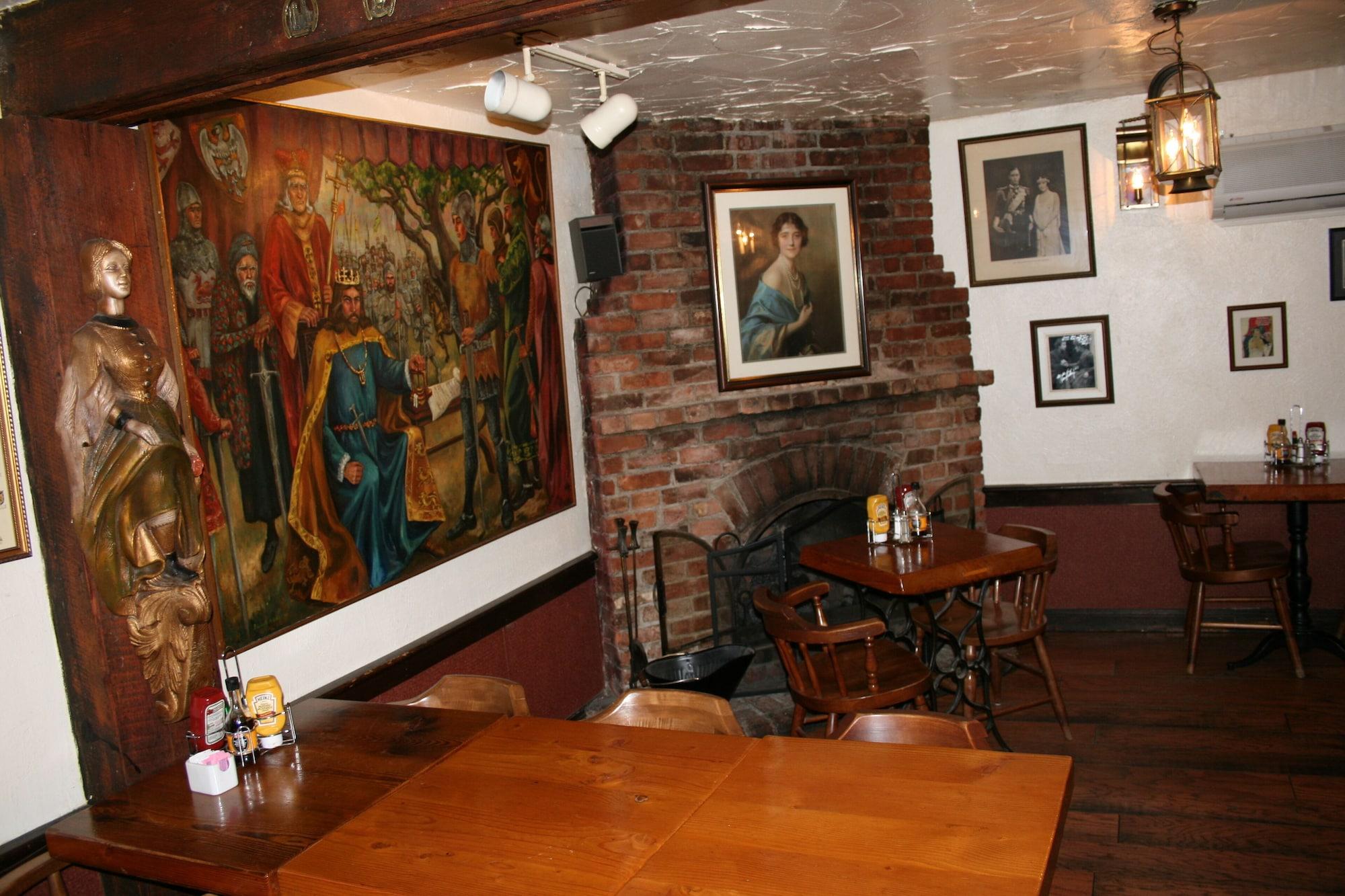 Restaurant The Olde Angel Inn