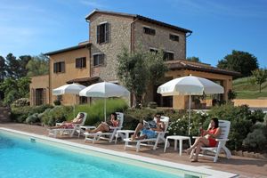 Alquiler Vacacional - Villa ' Pian del Rocchio ' - Beautiful Country House in a lush Umbria plateau