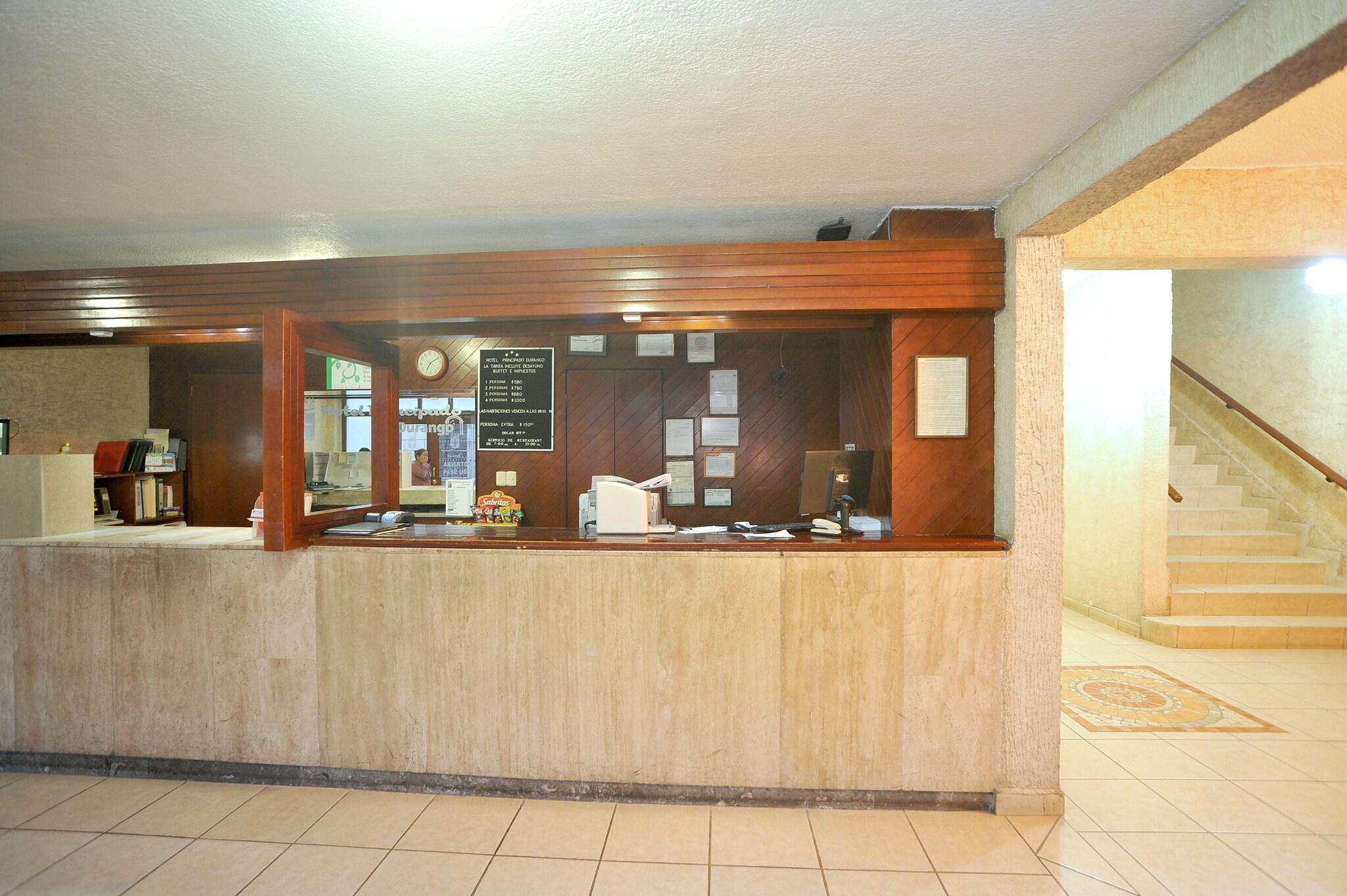 Vista Lobby Hotel Principado Durango