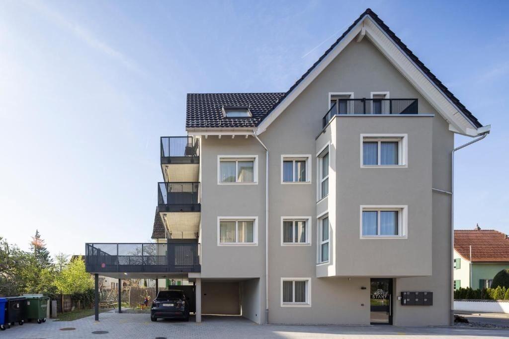 Vista Exterior STAYY Flagship Limmattal Online Check-in