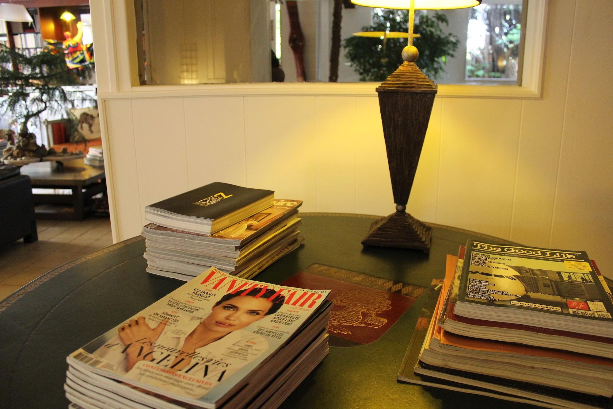 Vista Lobby Villa Nina