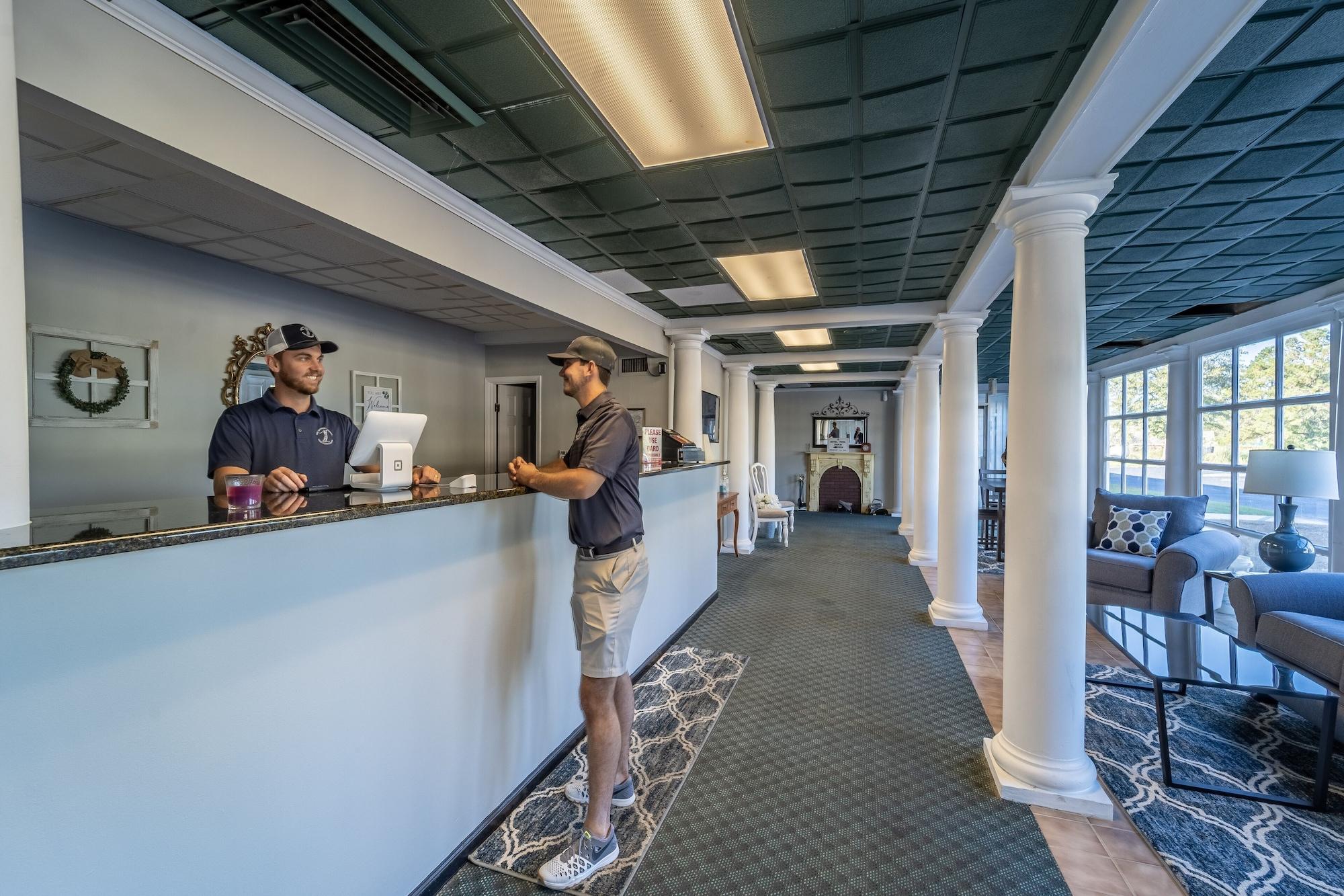 Vista Lobby Dothan National Golf Club and Hotel