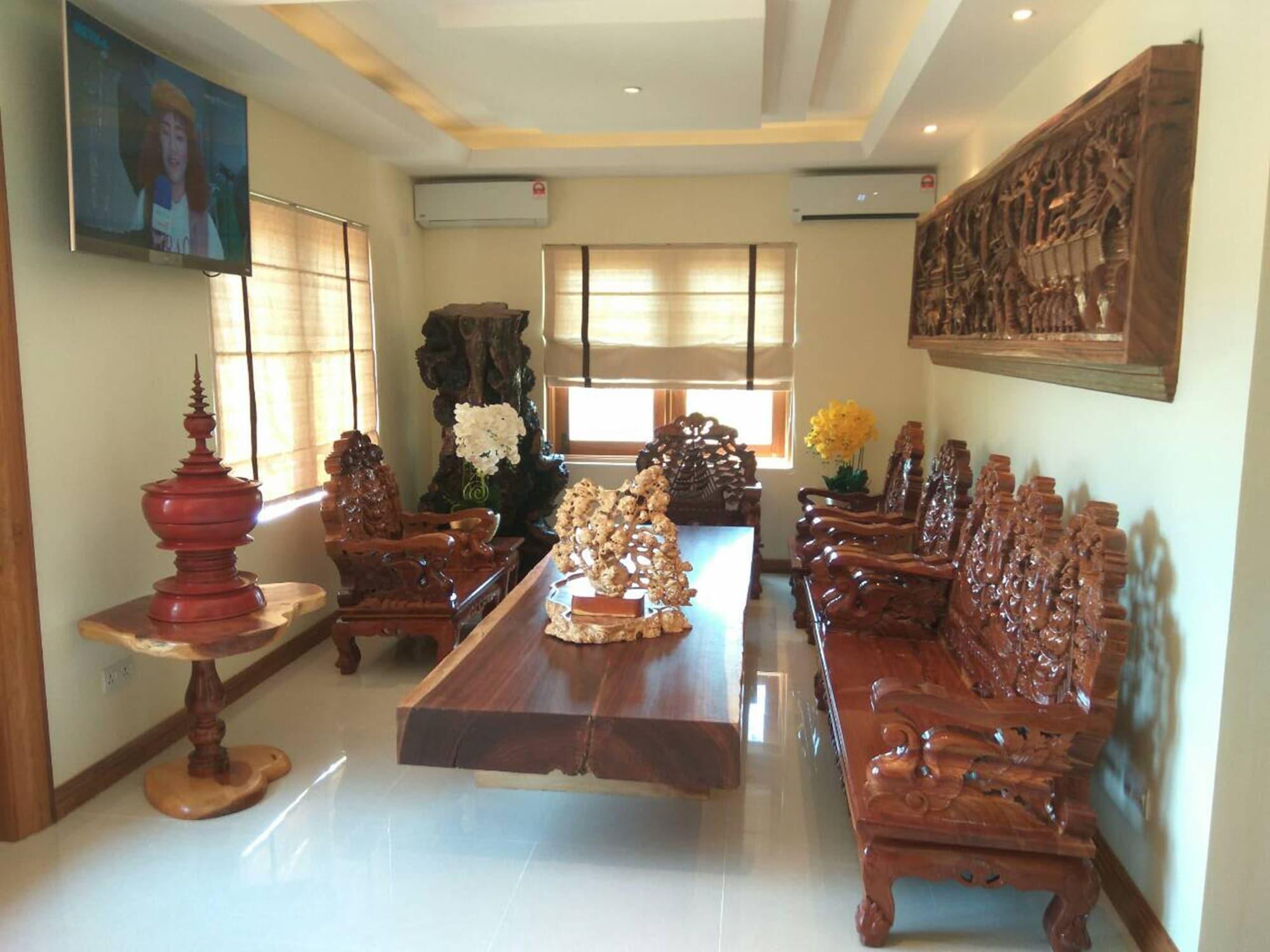 Vista Lobby Bagan Vertex Hotel