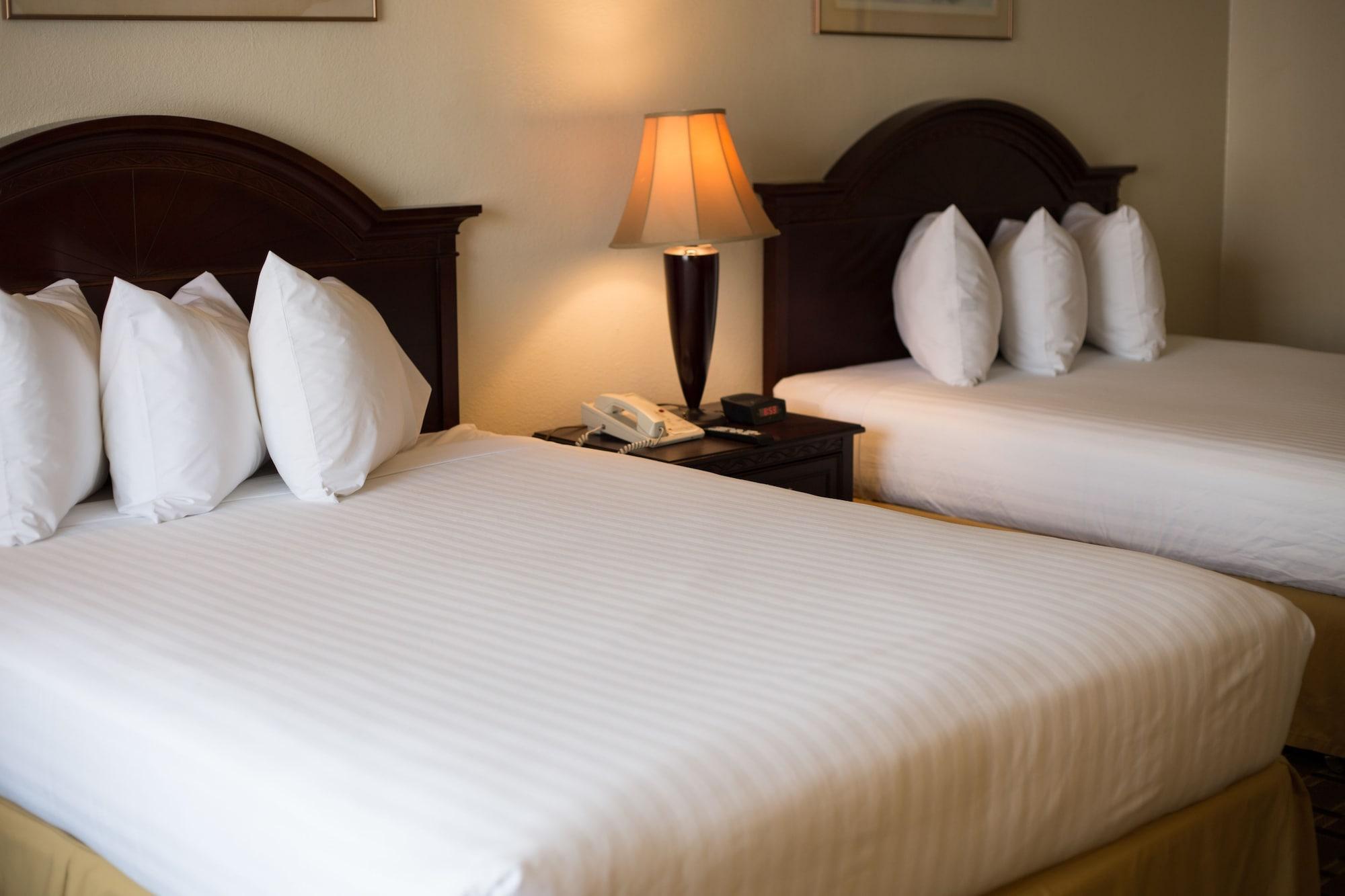 Varios Queens Inn Anaheim