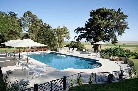 Vista Piscina La Estrella Luxury Estancia