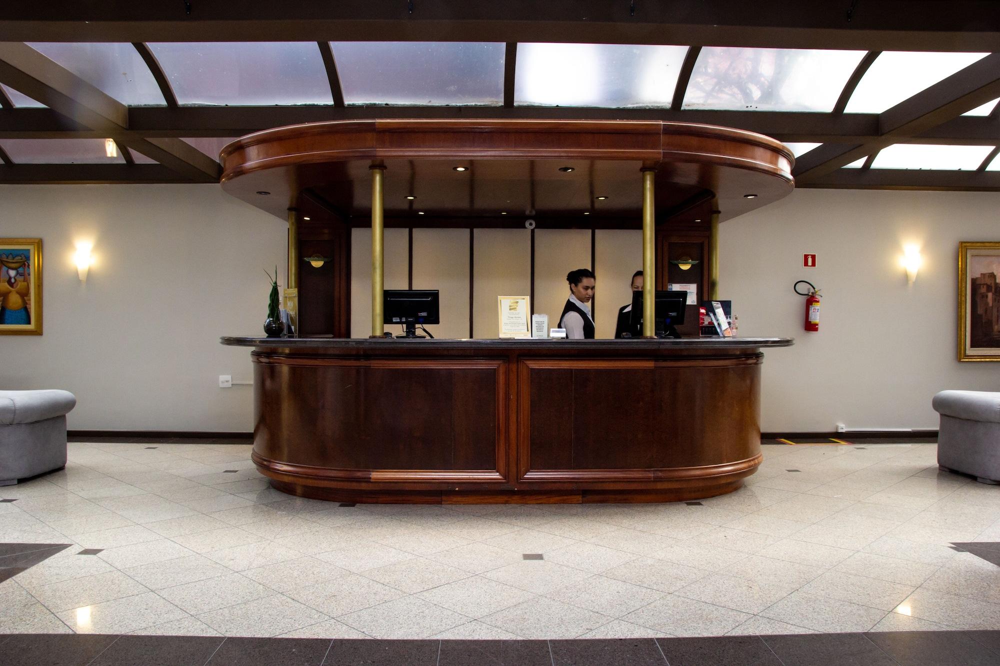 Vista Lobby Bristol Upper Hotel