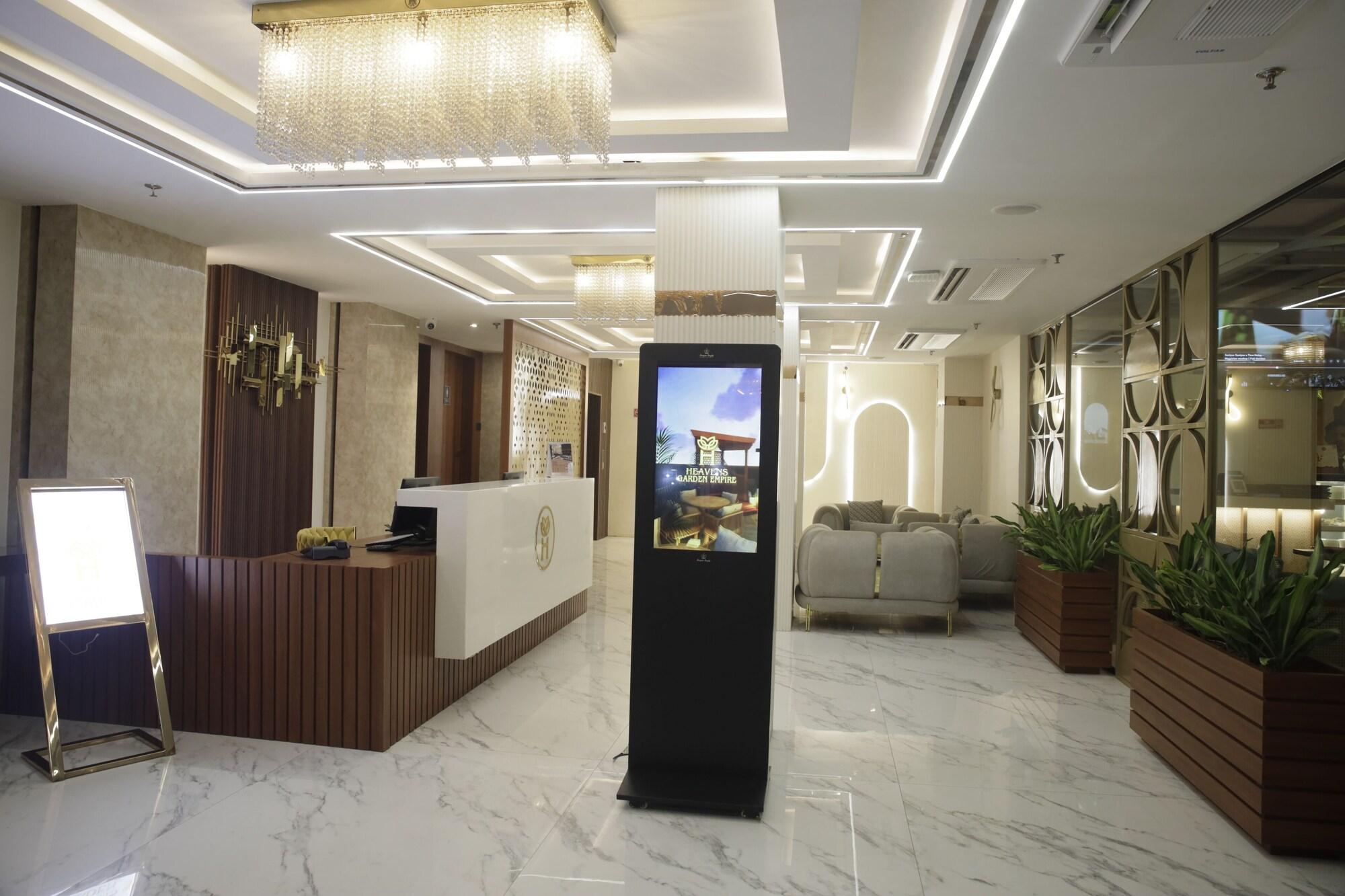 Vista Lobby Heavens Garden Emire