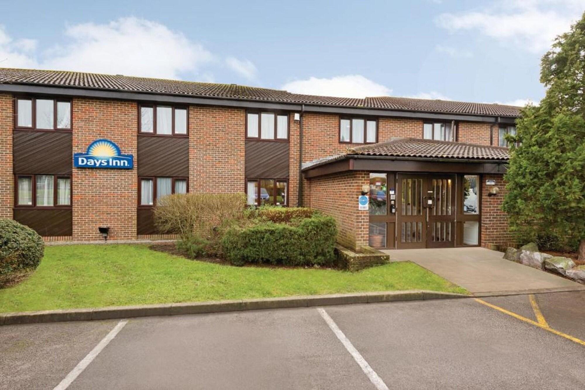 Varios Days Inn by Wyndham Sedgemoor M5