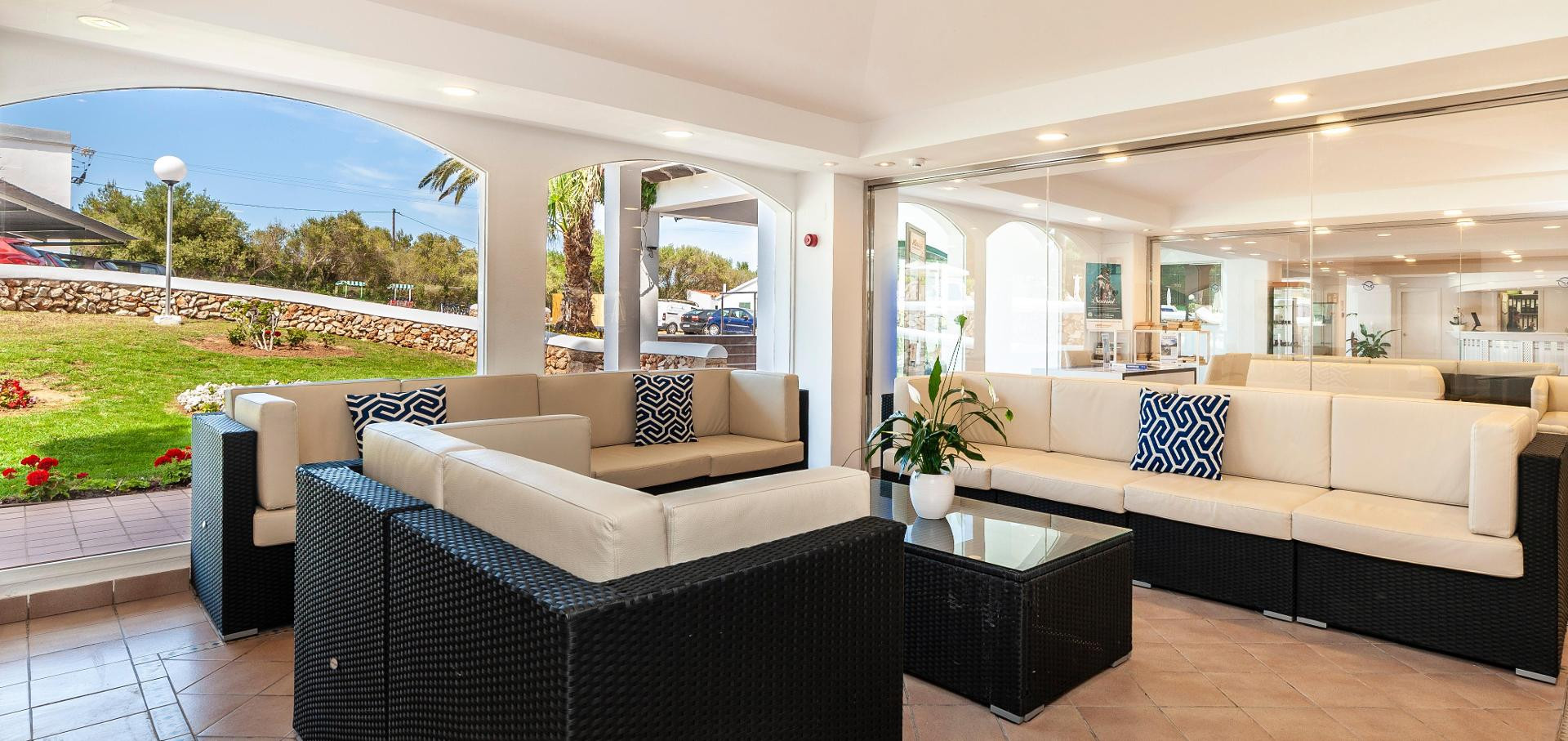 Vista Lobby Globales Cala'n Blanes