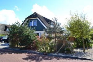 Alquiler Vacacional - Thatched-roof luxury villa with a sauna and solarium close to the beach