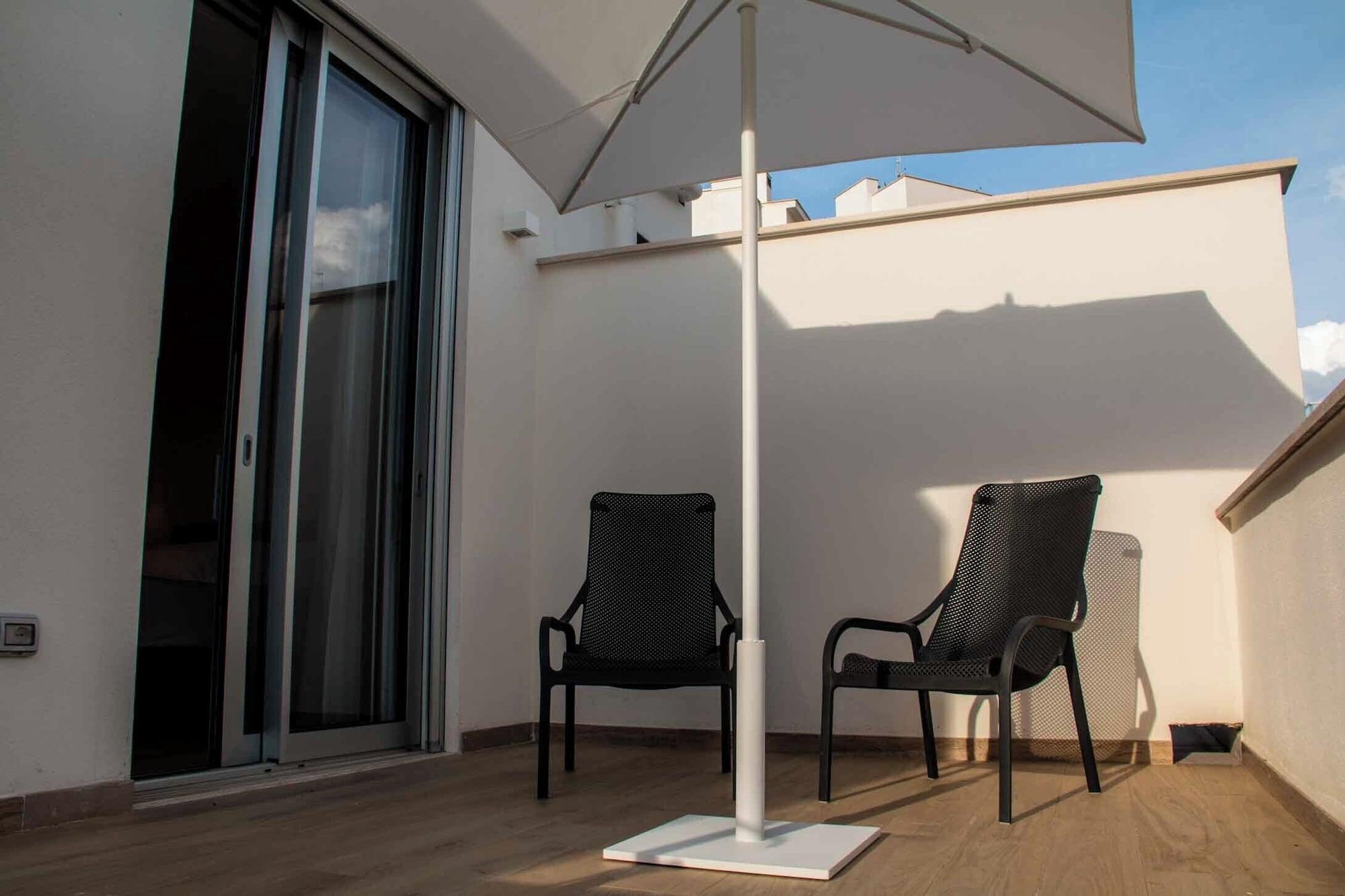 Equipamiento de Habitación MARI Luxury Rooms and Suites