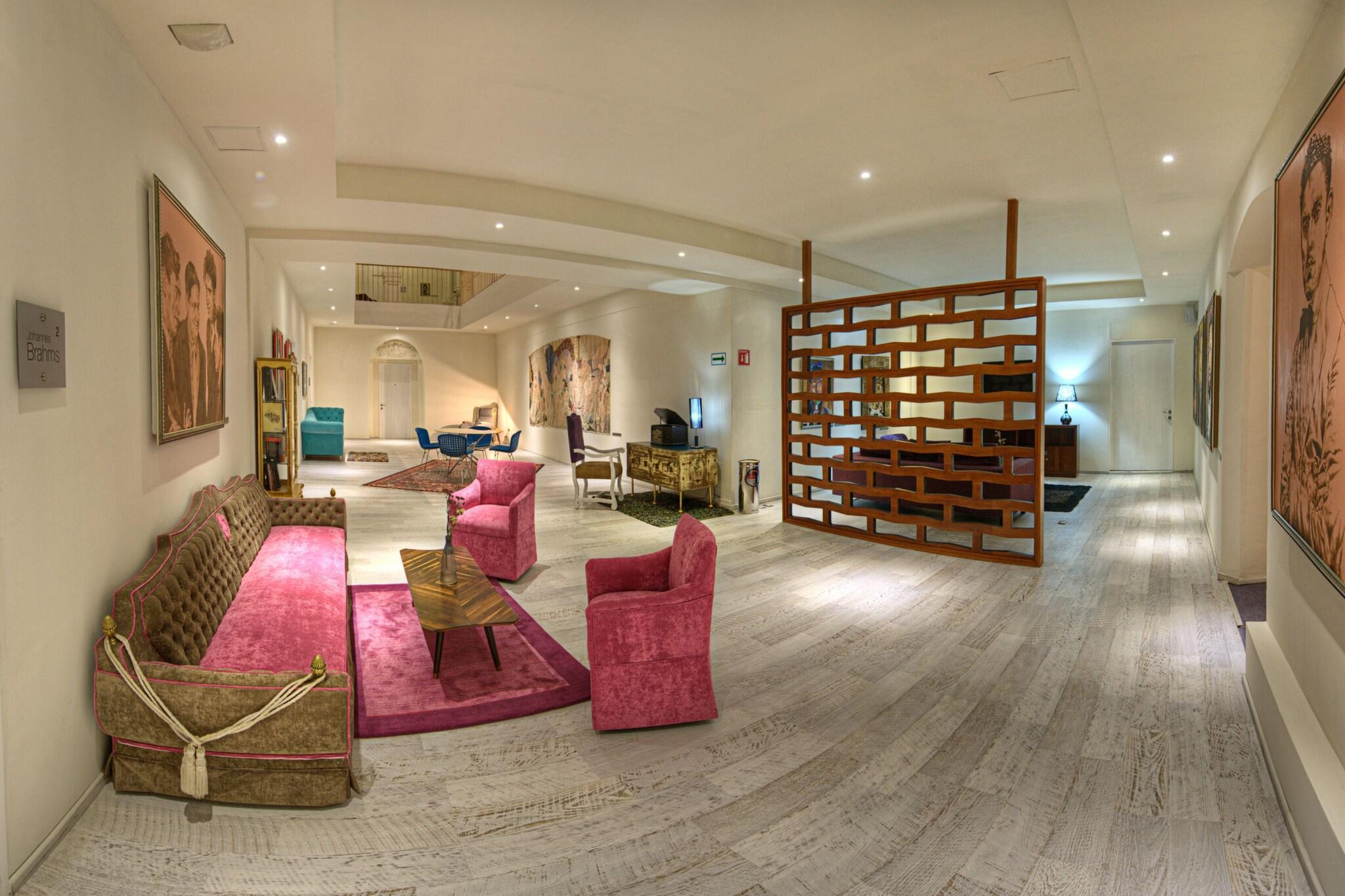 Bar/Salón Hotel Andante