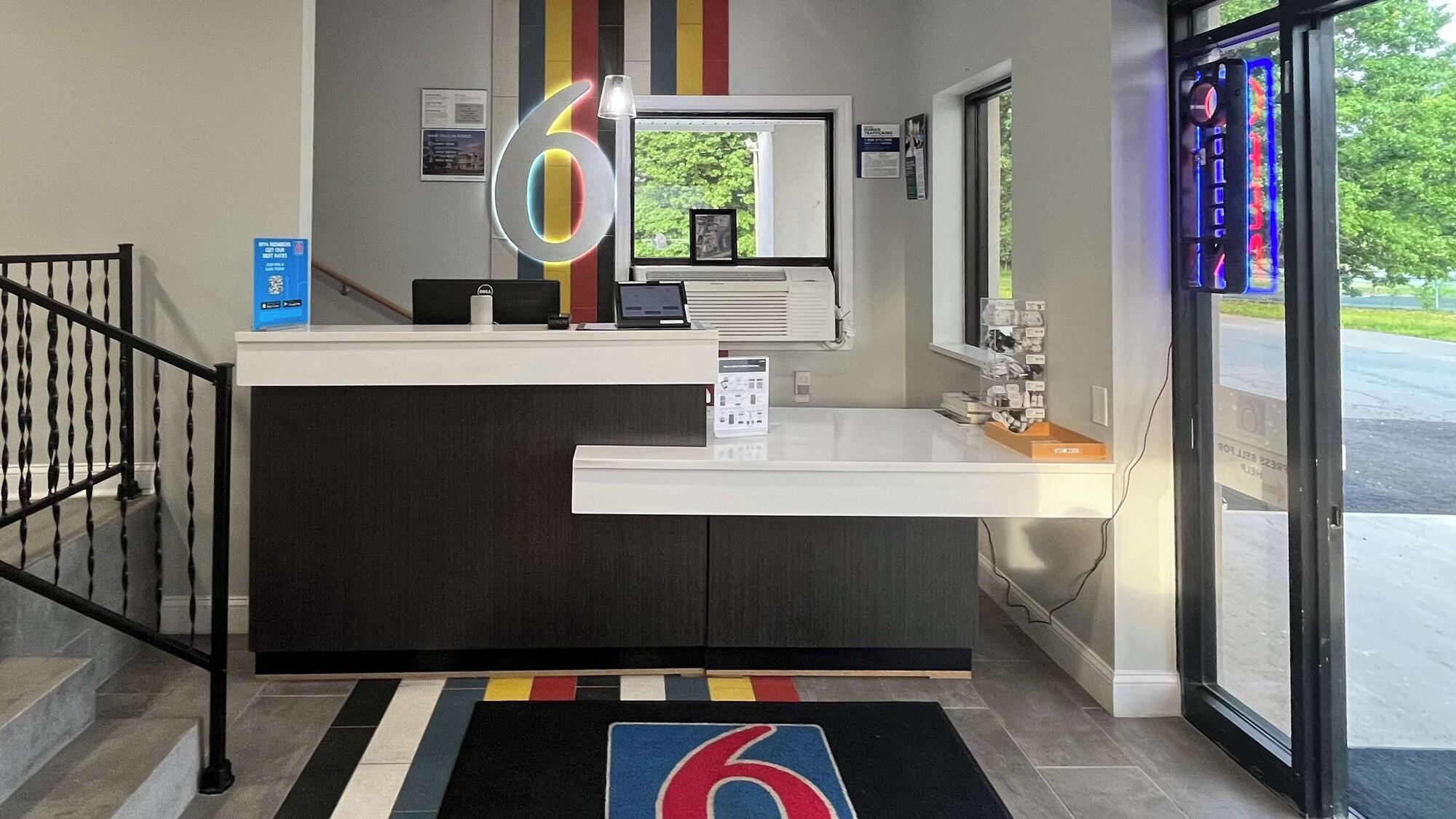 Vista Lobby Motel 6 East Windsor, NJ - Hightstown